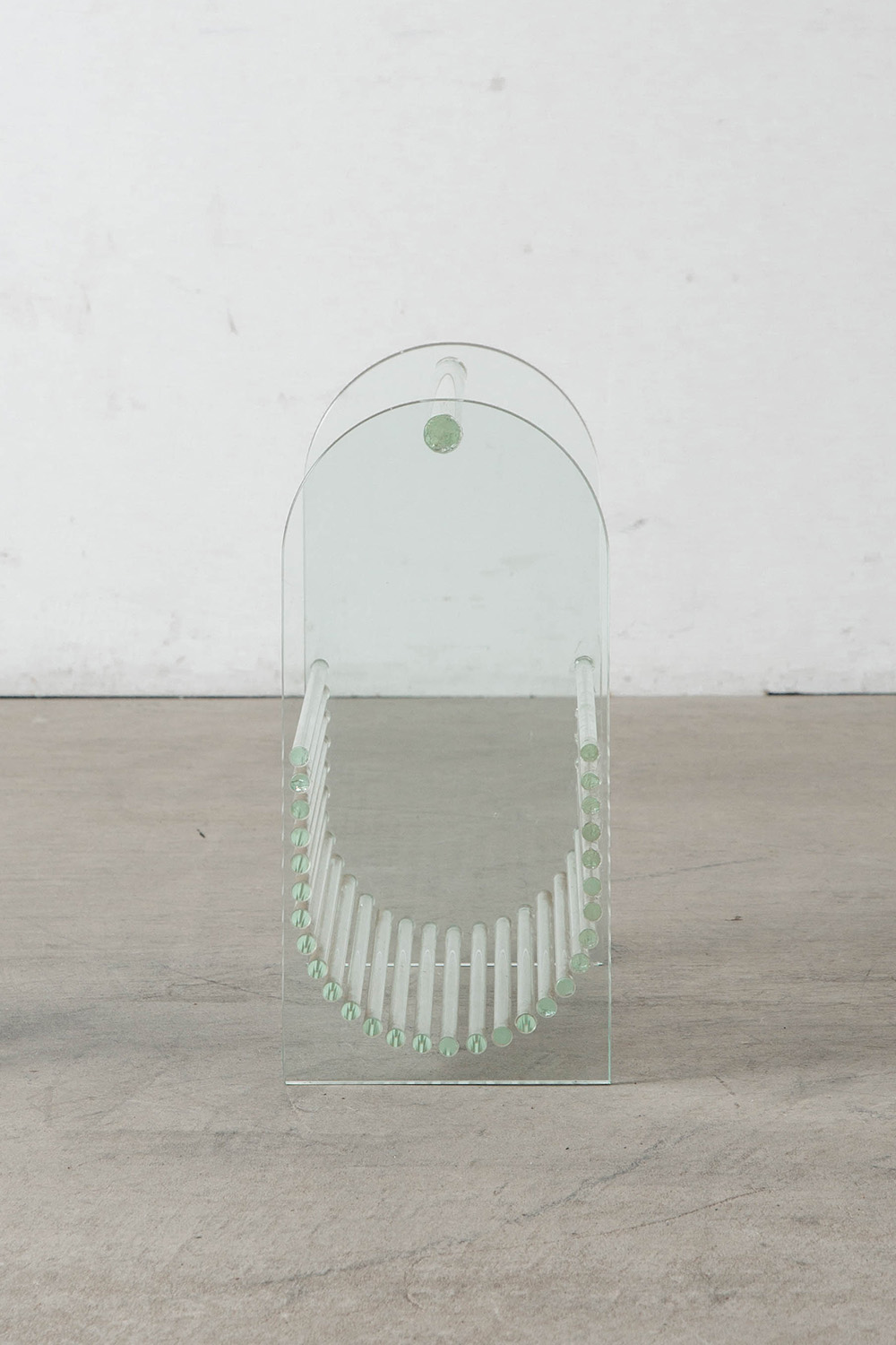 Marais International,Magazine rack,Glass,Glass Furniture,Italy,マレ・インターナショナル,マガジンラック,ガラス,ガラスファニチャー,イタリア,France,フランス,清澄白河,Antique,Vintage,Interior Design,stoop,topso,アンティーク,ビンテージ,ヴィンテージ,家具,雑貨,インテリア,店舗什器,設計,インテリアデザイン,内装,什器,店舗設計,ギャラリー,デザイナーズ家具,ショールーム