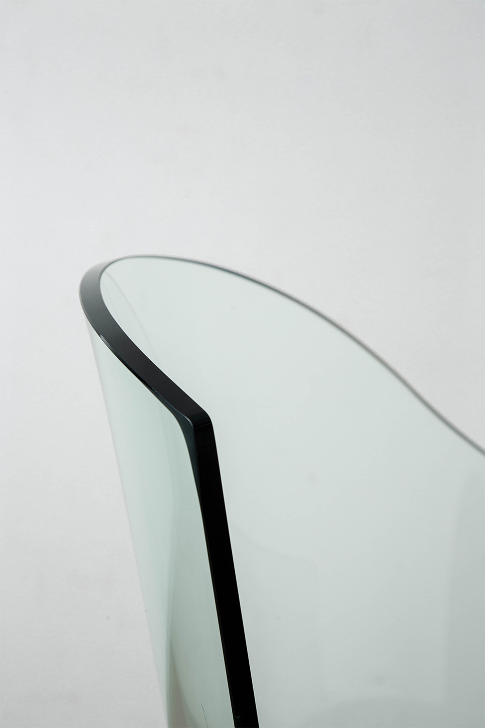 Bent Glass Chair,Glass ,Glass Furniture,ガラス,ガラスファニチャー,清澄白河,アンティークショップ,Antique,Vintage,Interior Design,アンティーク,ビンテージ,ヴィンテージ,家具,雑貨,インテリア,店舗什器,設計,インテリアデザイン,内装,什器,店舗設計,ギャラリー,ミッドセンチュリー,イタリア,ヴィンテージチェア, ,Vintage Chair,チェア
