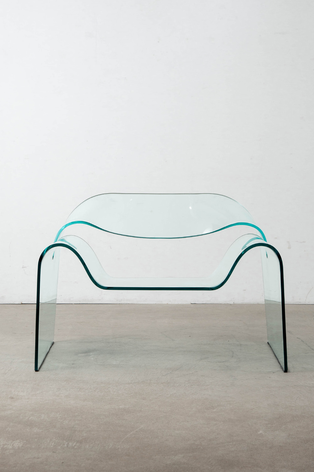 Ghost armchair,Cini Boeri,Tomu Katayanagi,FIAM,Ghost,Compasso d'Oro,Glass Furniture,Glass,Italy,ゴースト,ゴーストアームチェア,チニ・ボエリ,片柳トム,フィアム,コンパッソドーロ,アームチェア,チェア,イタリア,France,フランス,清澄白河,Antique,Vintage,Interior Design,stoop,topso,アンティーク,ビンテージ,ヴィンテージ,家具,雑貨,インテリア,店舗什器,設計,インテリアデザイン,内装,什器,店舗設計,ギャラリー,デザイナーズ家具,ショールーム