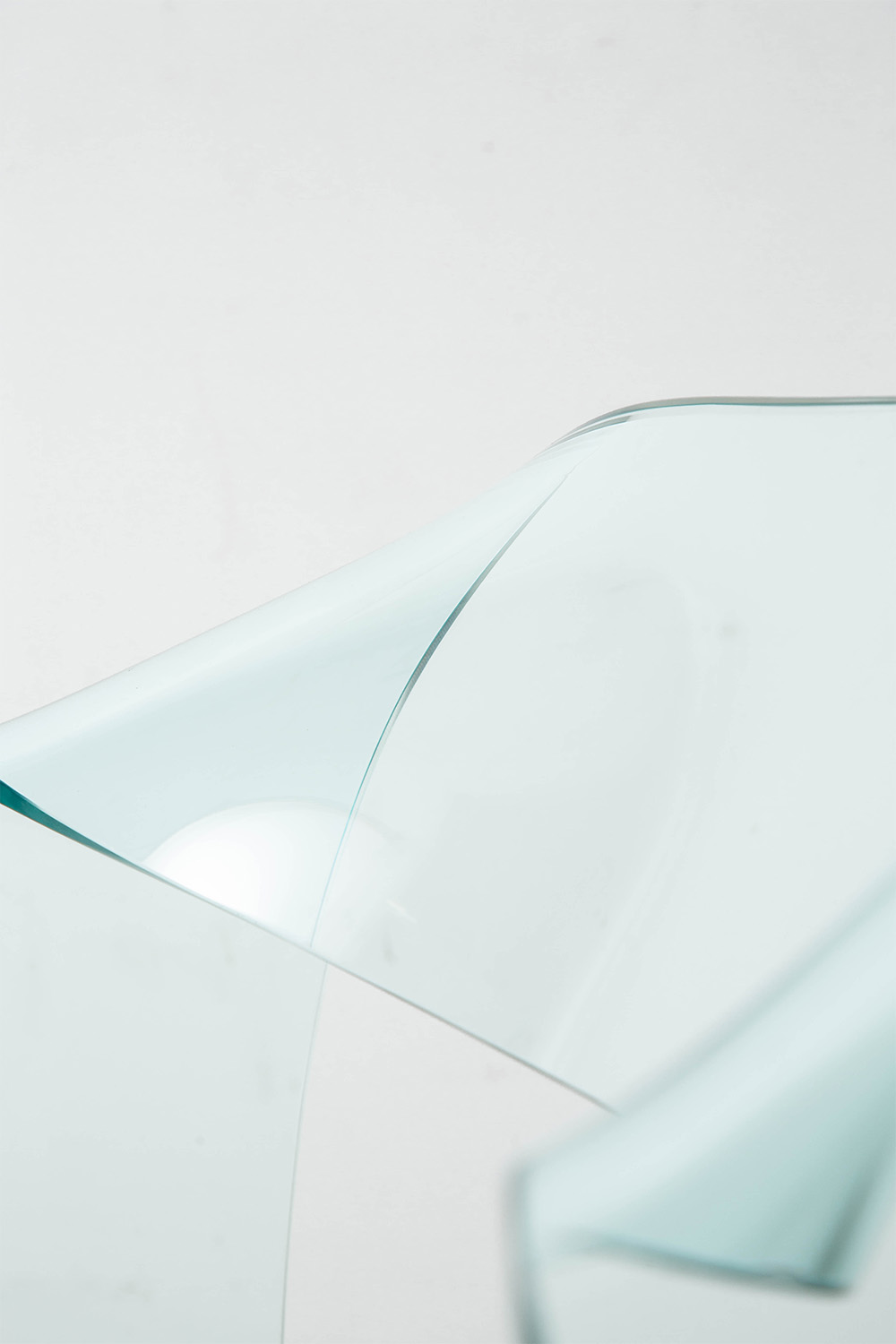 Ghost armchair,Cini Boeri,Tomu Katayanagi,FIAM,Ghost,Compasso d'Oro,Glass Furniture,Glass,Italy,ゴースト,ゴーストアームチェア,チニ・ボエリ,片柳トム,フィアム,コンパッソドーロ,アームチェア,チェア,イタリア,France,フランス,清澄白河,Antique,Vintage,Interior Design,stoop,topso,アンティーク,ビンテージ,ヴィンテージ,家具,雑貨,インテリア,店舗什器,設計,インテリアデザイン,内装,什器,店舗設計,ギャラリー,デザイナーズ家具,ショールーム