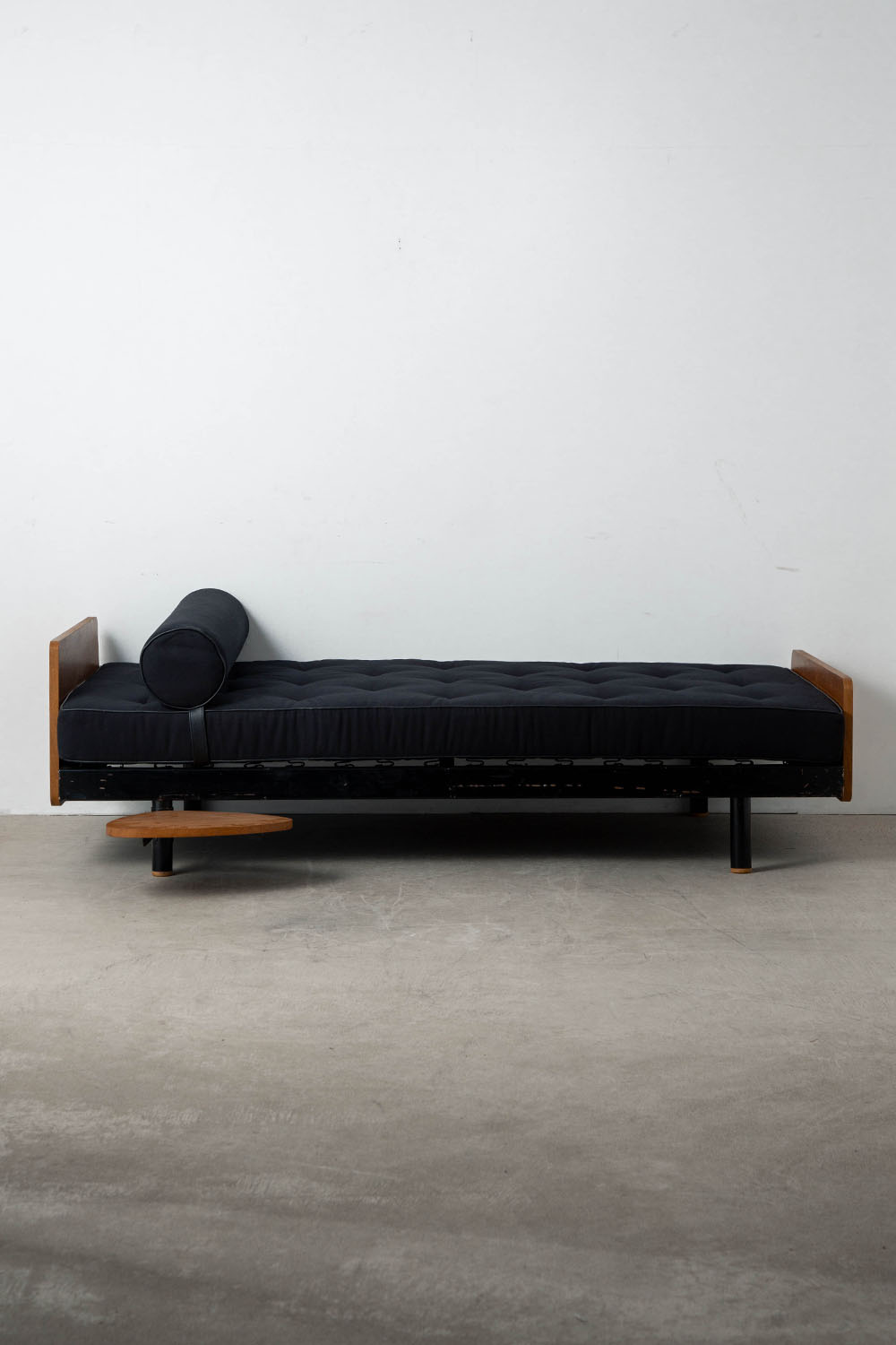 Scal Day Bed by Jean Prouvé , Charlotte Perriand in Steel and Wood