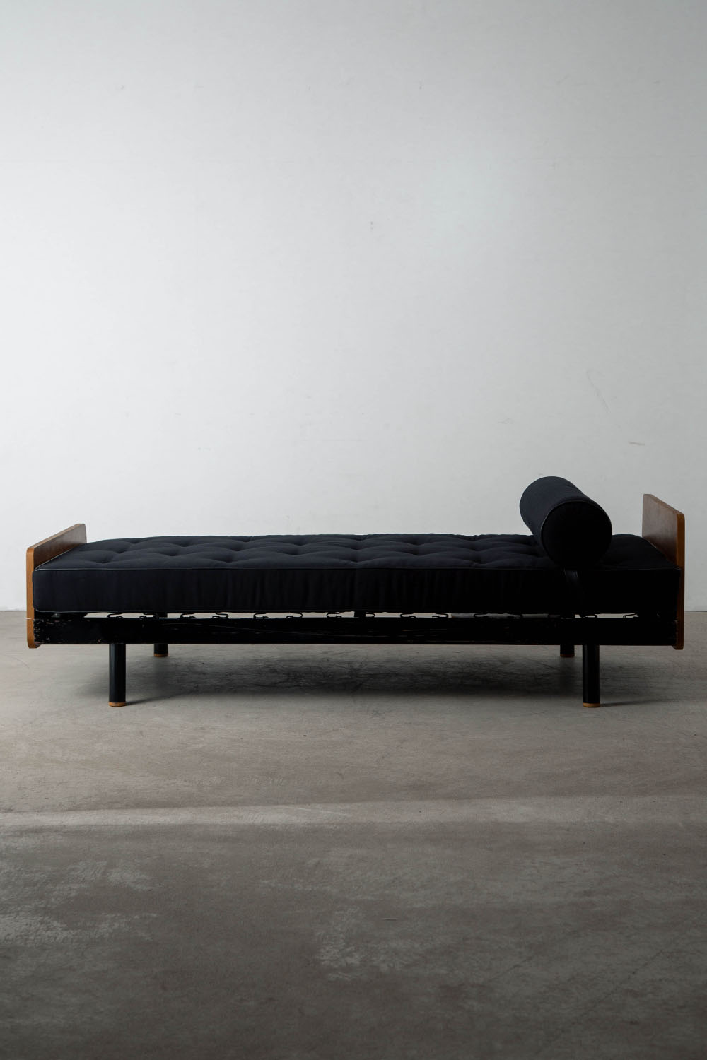 Scal Day Bed by Jean Prouvé , Charlotte Perriand in Steel and Wood