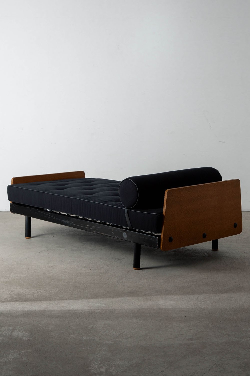 Scal Day Bed by Jean Prouvé , Charlotte Perriand in Steel and Wood