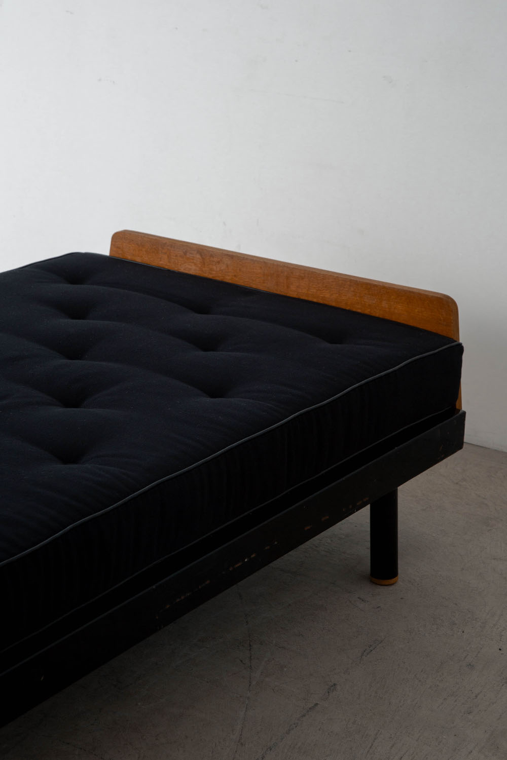 Scal Day Bed by Jean Prouvé , Charlotte Perriand in Steel and Wood