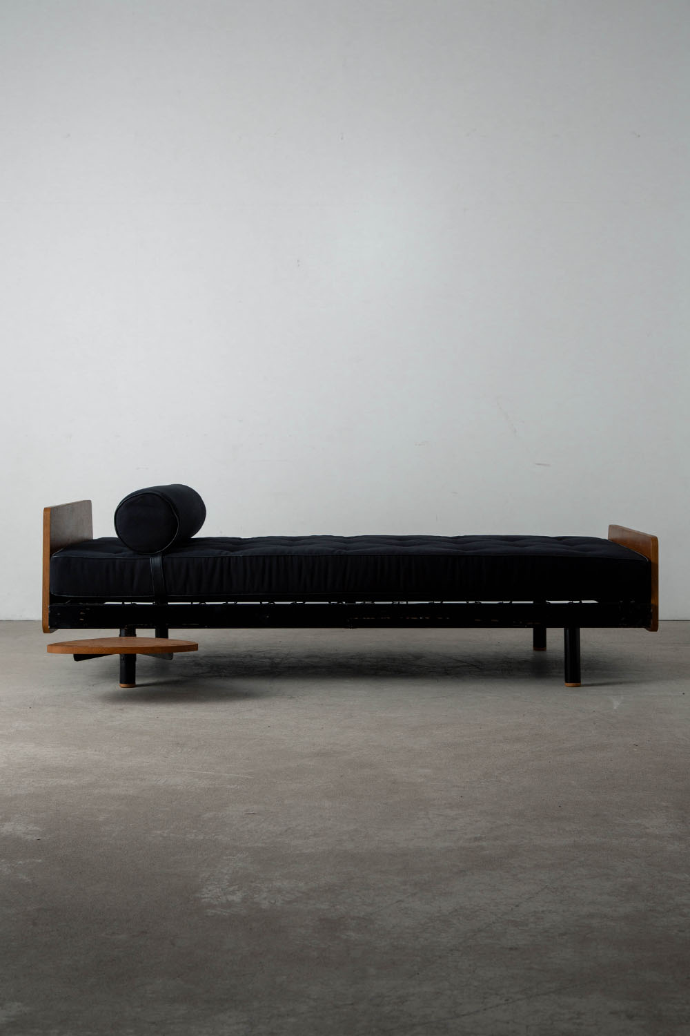 Scal Day Bed by Jean Prouvé , Charlotte Perriand in Steel and Wood