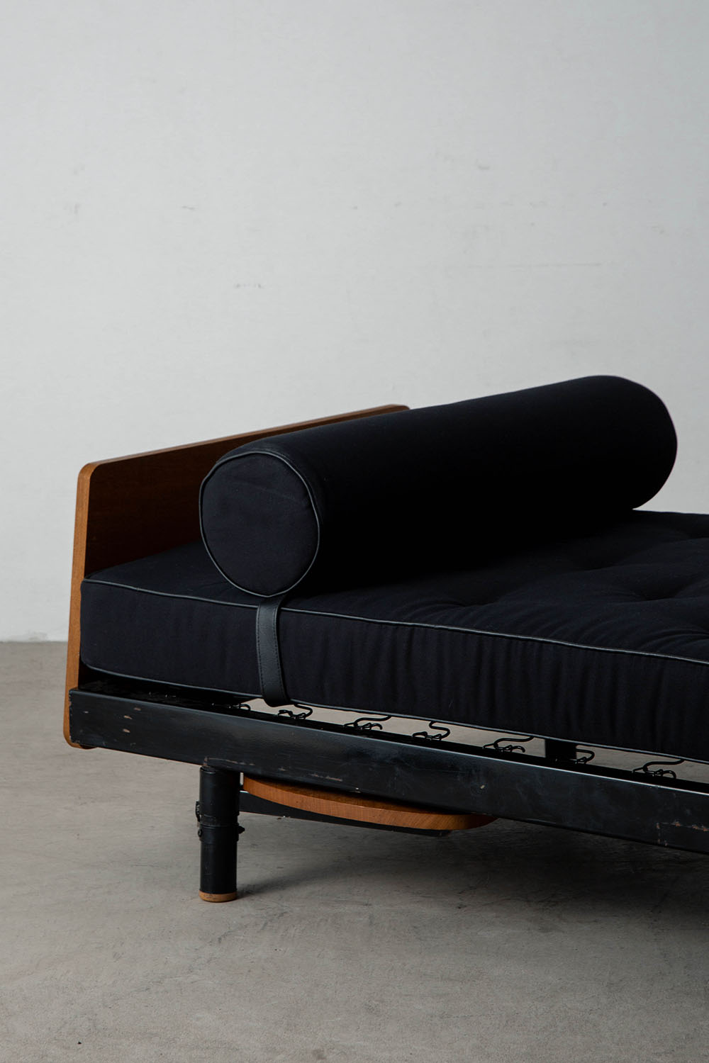 Scal Day Bed by Jean Prouvé , Charlotte Perriand in Steel and Wood