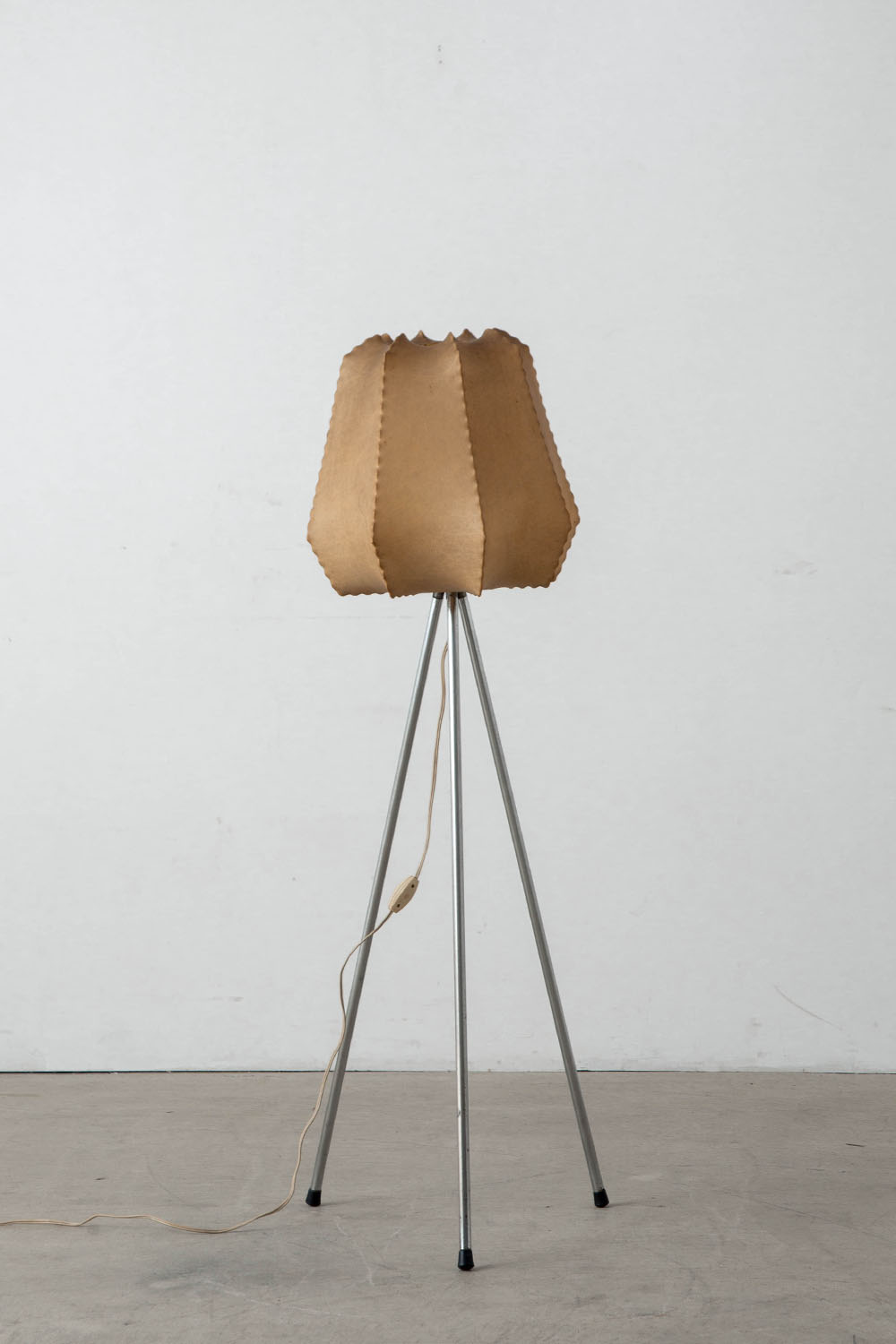 Cocoon Floor Lamp in Resin and Steel