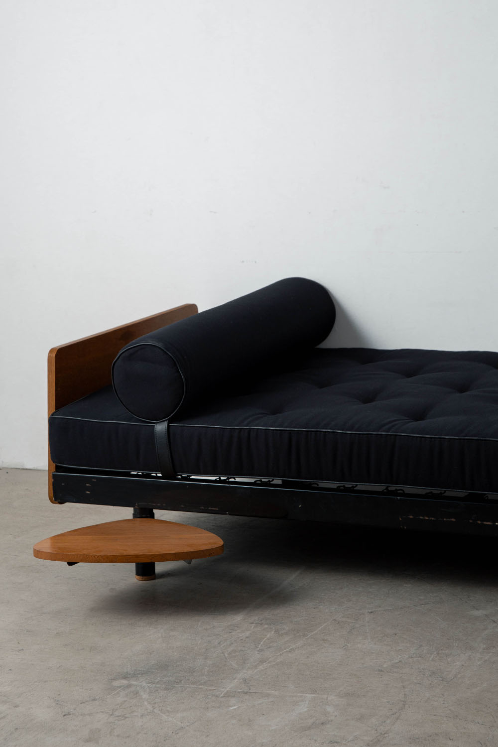 Scal Day Bed by Jean Prouvé , Charlotte Perriand in Steel and Wood