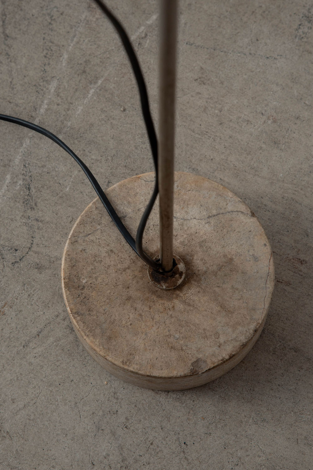 Agnoli 387 Floor Lamp by Tito Agnoli for Oluce in Chrome and Travertine