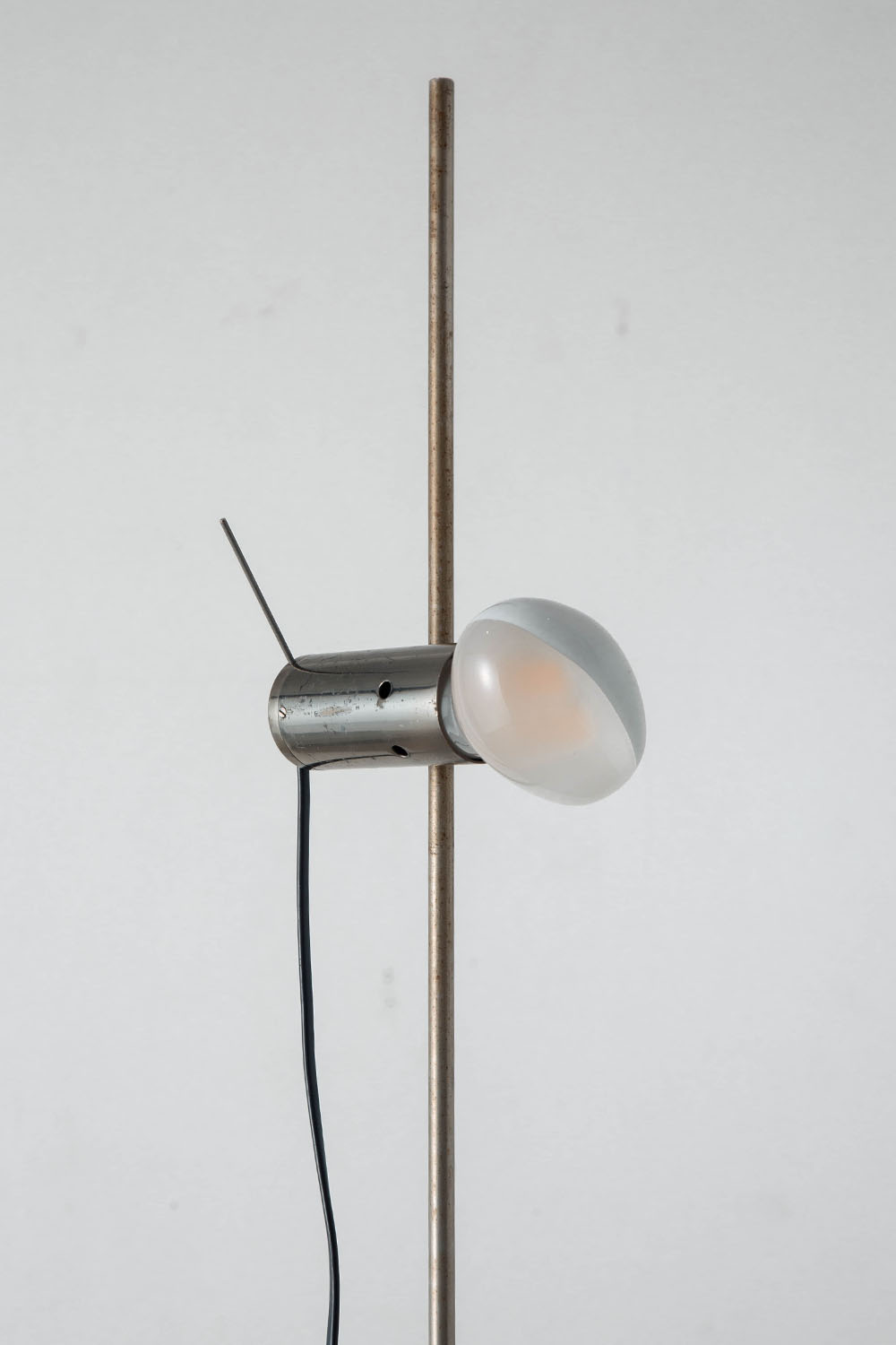 Agnoli 387 Floor Lamp by Tito Agnoli for Oluce in Chrome and Travertine