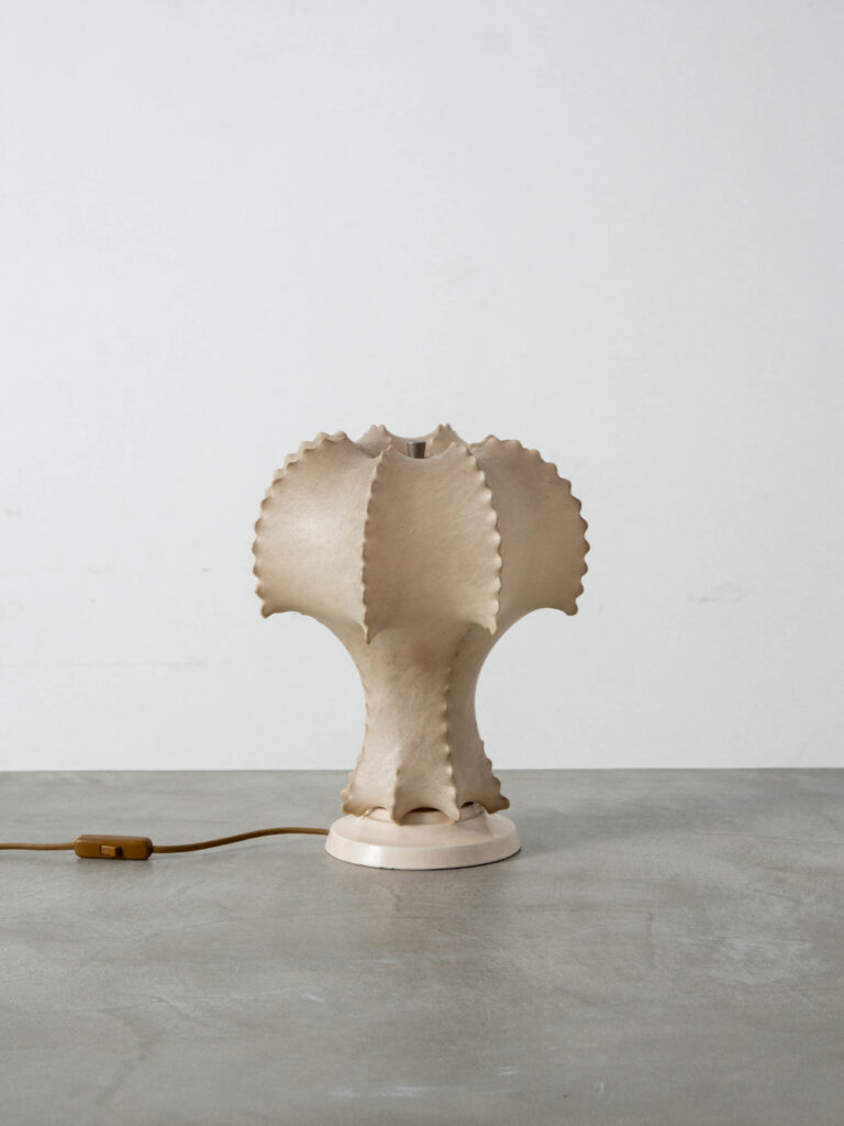Cocoon Table Lamp in Resin and Steel