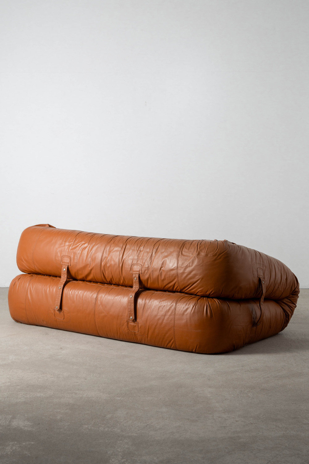 Anfibio Bed Sofa,Anfibio,Bed Sofa,アンフィビオ,ベッドソファ,ベッド,ソファ,Alessandro Becchi, アレッサンドロ・ベッキ,Giovannetti,Italy,イタリア,清澄白河,Antique,Vintage,Interior Design,stoop,topso,アンティーク,ビンテージ,ヴィンテージ,家具,雑貨,インテリア,店舗什器,設計,インテリアデザイン,内装,什器,店舗設計,ギャラリー,デザイナーズ家具,ショールーム