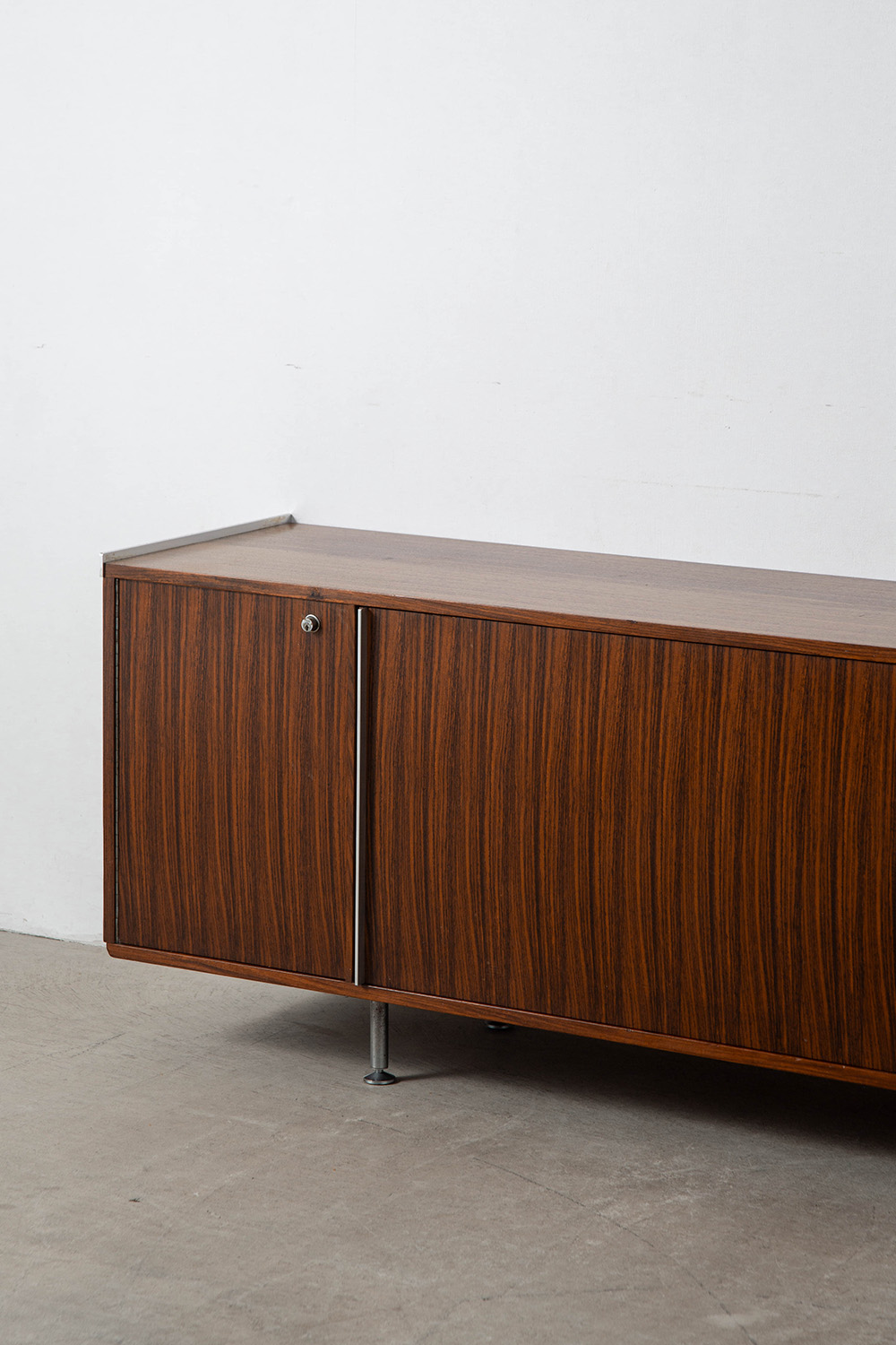 Sideboard,サイドボード,Alberto Rosselli,アルベルト・ロッセリ,Arflex,アルフレックス,Italy,イタリア,清澄白河,Antique,Vintage,Interior Design,アンティーク,ビンテージ,ヴィンテージ,家具,雑貨,インテリア,店舗什器,設計,インテリアデザイン,内装,什器,店舗設計,ギャラリー,デザイナーズ家具,ショールーム