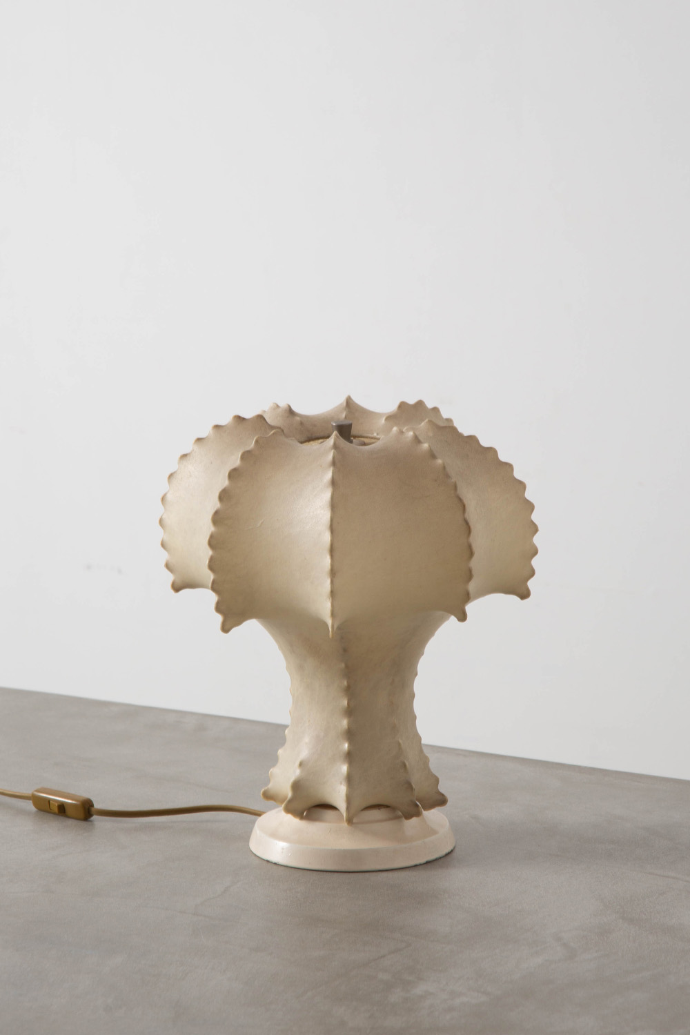 Cocoon Table Lamp,Table Lamp,Cocoon, コクーン,テーブルランプ,Italy,イタリア,清澄白河,Antique,Vintage,Interior Design,stoop,topso,アンティーク,ビンテージ,ヴィンテージ,家具,雑貨,インテリア,店舗什器,設計,インテリアデザイン,内装,什器,店舗設計,ギャラリー,デザイナーズ家具,ショールーム