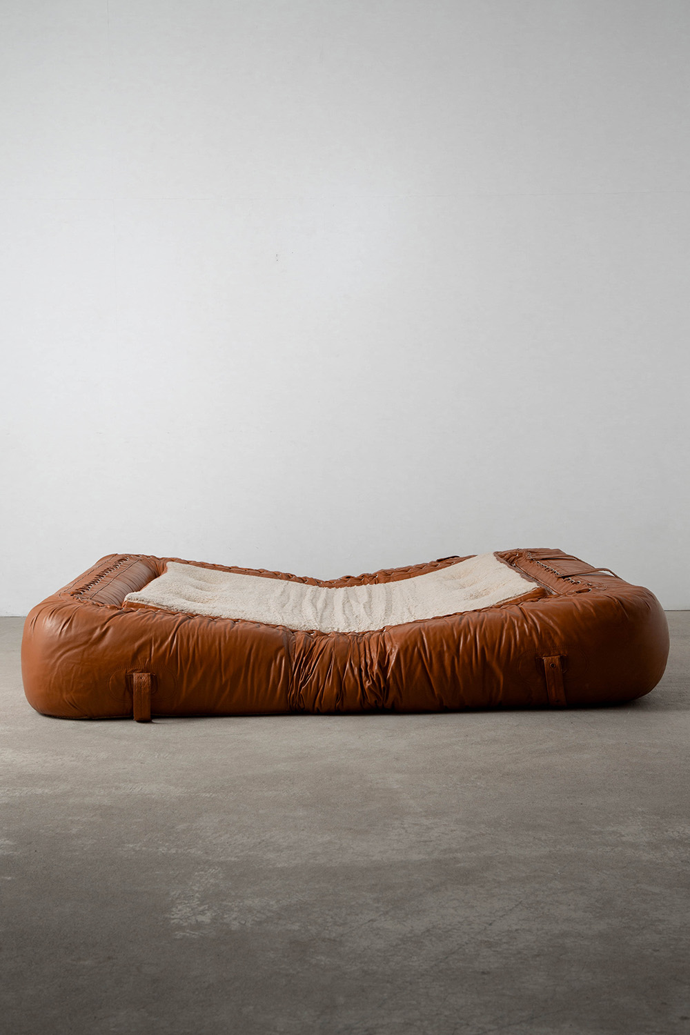 Anfibio Bed Sofa,Anfibio,Bed Sofa,アンフィビオ,ベッドソファ,ベッド,ソファ,Alessandro Becchi, アレッサンドロ・ベッキ,Giovannetti,Italy,イタリア,清澄白河,Antique,Vintage,Interior Design,stoop,topso,アンティーク,ビンテージ,ヴィンテージ,家具,雑貨,インテリア,店舗什器,設計,インテリアデザイン,内装,什器,店舗設計,ギャラリー,デザイナーズ家具,ショールーム