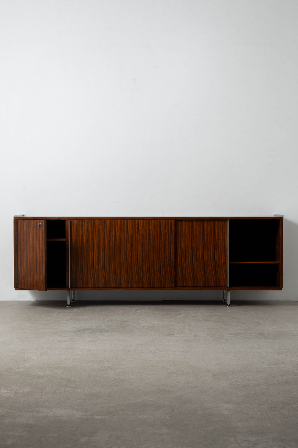 Sideboard,サイドボード,Alberto Rosselli,アルベルト・ロッセリ,Arflex,アルフレックス,Italy,イタリア,清澄白河,Antique,Vintage,Interior Design,アンティーク,ビンテージ,ヴィンテージ,家具,雑貨,インテリア,店舗什器,設計,インテリアデザイン,内装,什器,店舗設計,ギャラリー,デザイナーズ家具,ショールーム