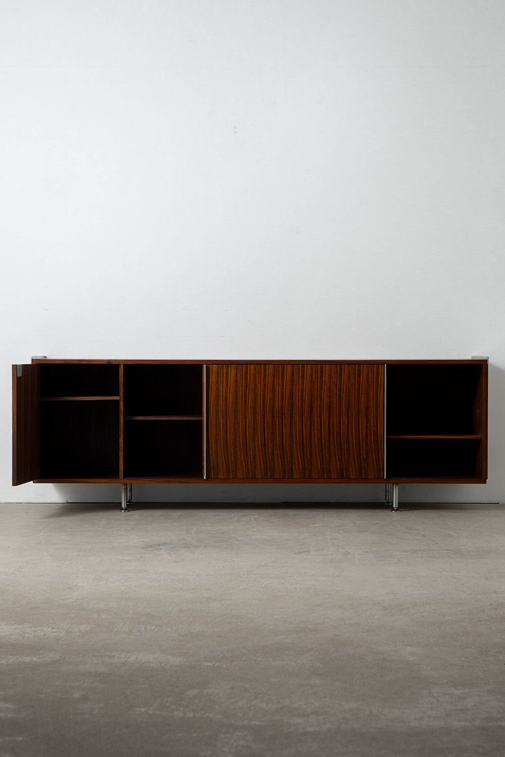 Sideboard,サイドボード,Alberto Rosselli,アルベルト・ロッセリ,Arflex,アルフレックス,Italy,イタリア,清澄白河,Antique,Vintage,Interior Design,アンティーク,ビンテージ,ヴィンテージ,家具,雑貨,インテリア,店舗什器,設計,インテリアデザイン,内装,什器,店舗設計,ギャラリー,デザイナーズ家具,ショールーム