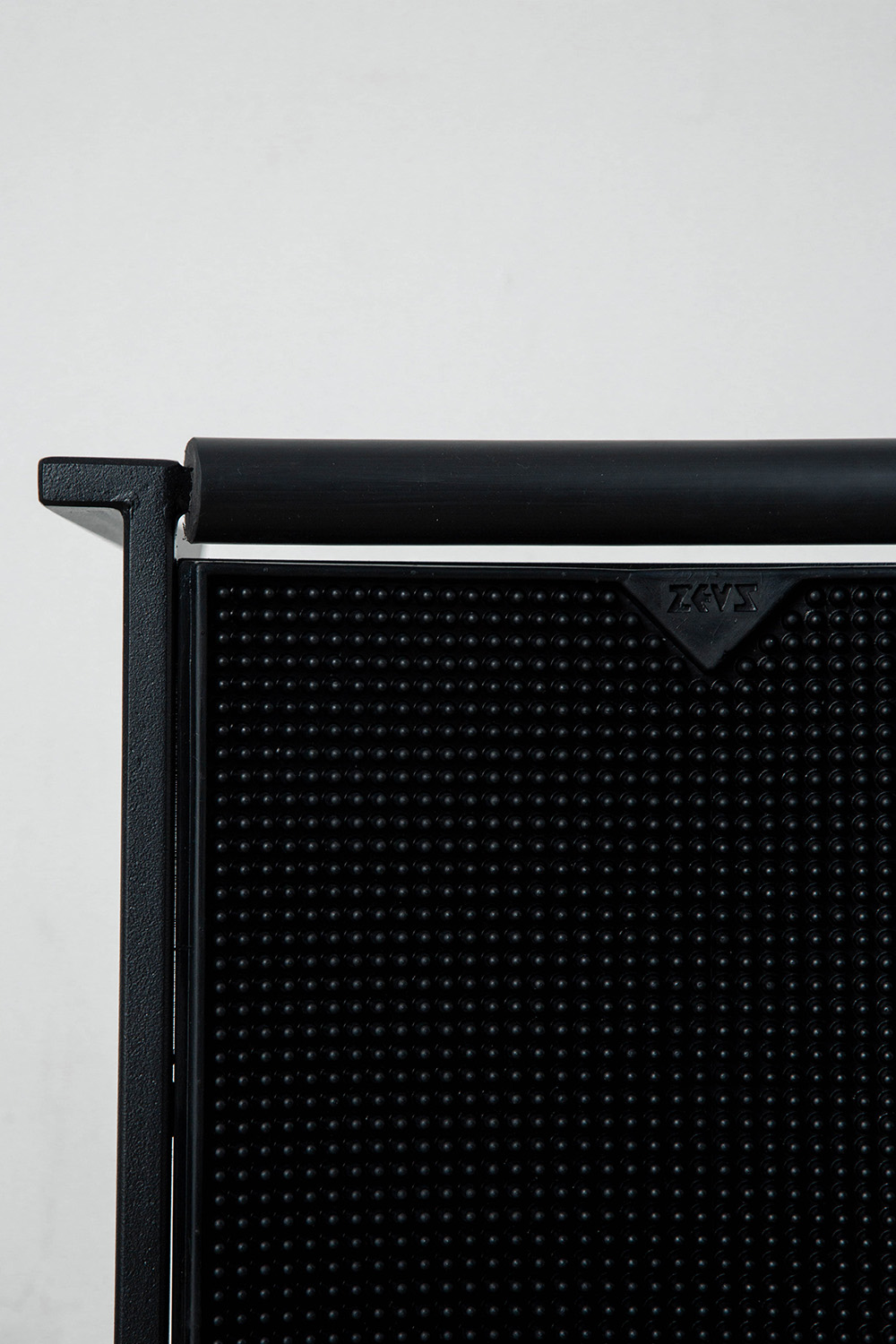 Sgabello Basso Stool by Maurizio Peregalli for ZEUS in Steel
