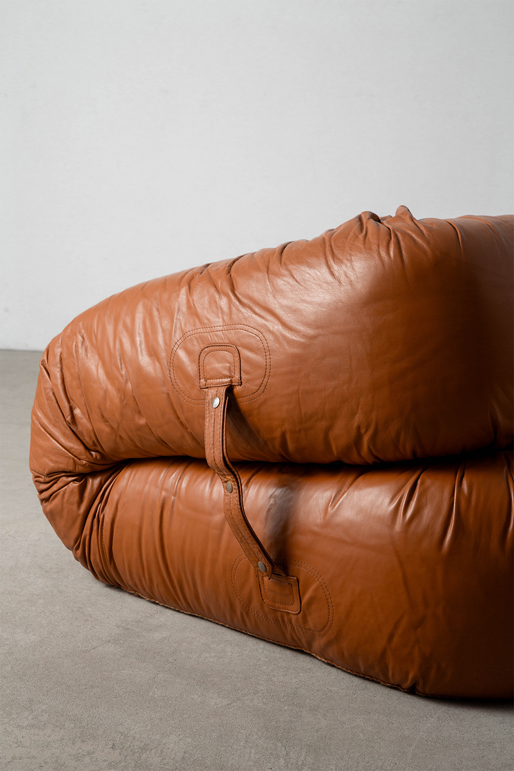 Anfibio Bed Sofa,Anfibio,Bed Sofa,アンフィビオ,ベッドソファ,ベッド,ソファ,Alessandro Becchi, アレッサンドロ・ベッキ,Giovannetti,Italy,イタリア,清澄白河,Antique,Vintage,Interior Design,stoop,topso,アンティーク,ビンテージ,ヴィンテージ,家具,雑貨,インテリア,店舗什器,設計,インテリアデザイン,内装,什器,店舗設計,ギャラリー,デザイナーズ家具,ショールーム