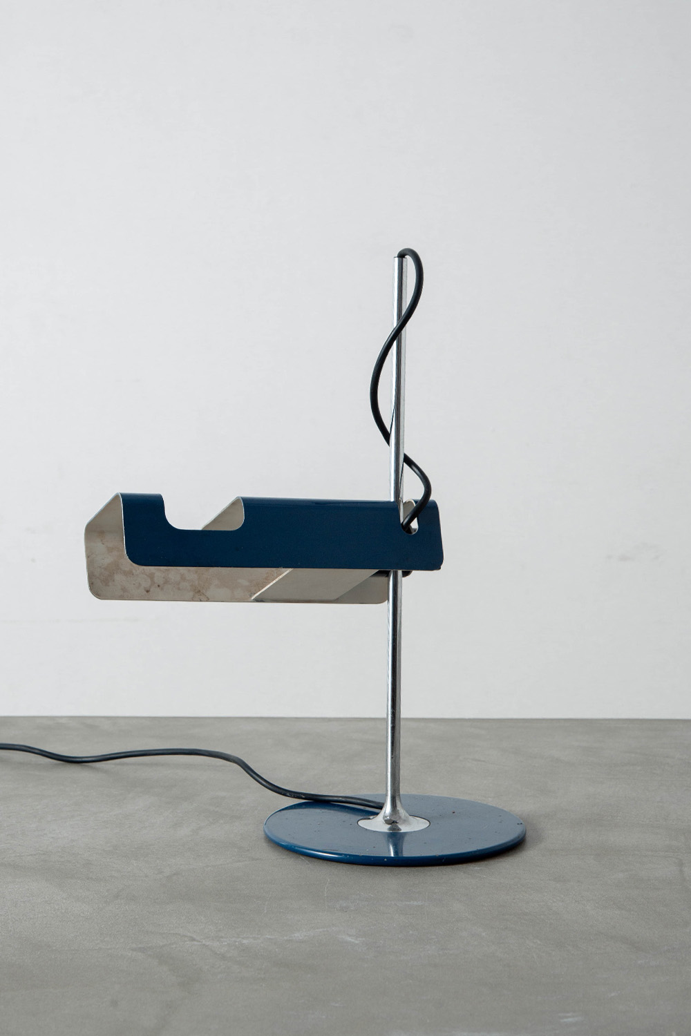 Spider Table Lamp by Joe Colombo for Oluce in Steel and White