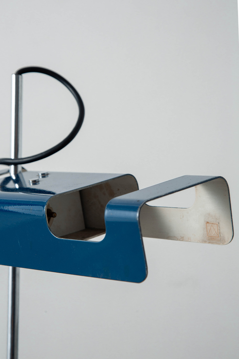 Spider Table Lamp by Joe Colombo for Oluce in Steel and White