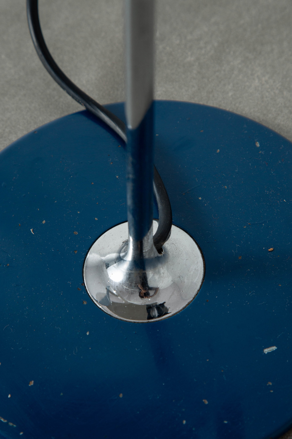 Spider Table Lamp by Joe Colombo for Oluce in Steel and White