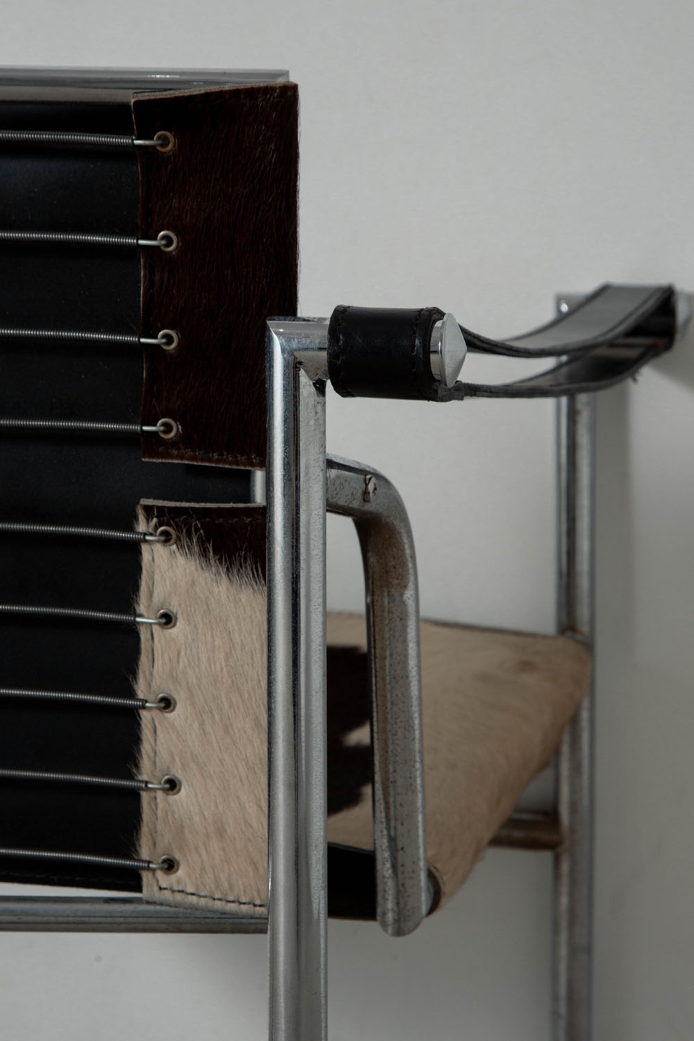 LC1 Chair by Le Corbusier , Charlotte Perriand , Pierre Jeanneret for Cassina in Calf Hair Leather and Chrome