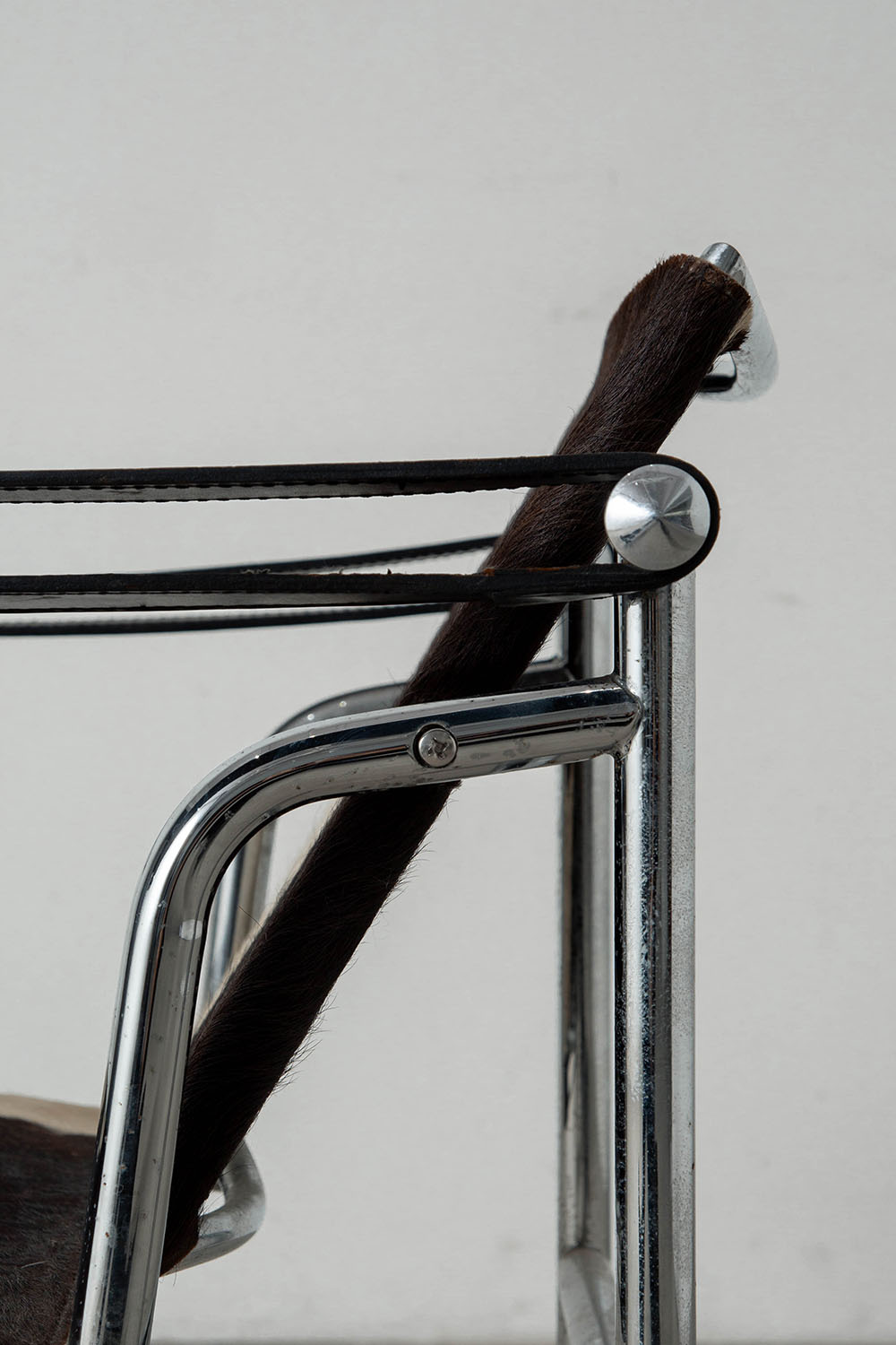 LC1 Chair by Le Corbusier , Charlotte Perriand , Pierre Jeanneret for Cassina in Calf Hair Leather and Chrome