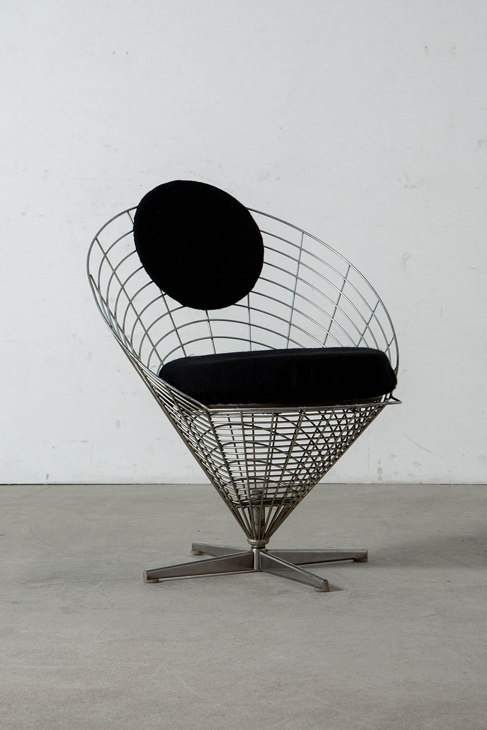 Wire Cone Chair by Verner Panton for Plus-Linje in Steel and Fabric