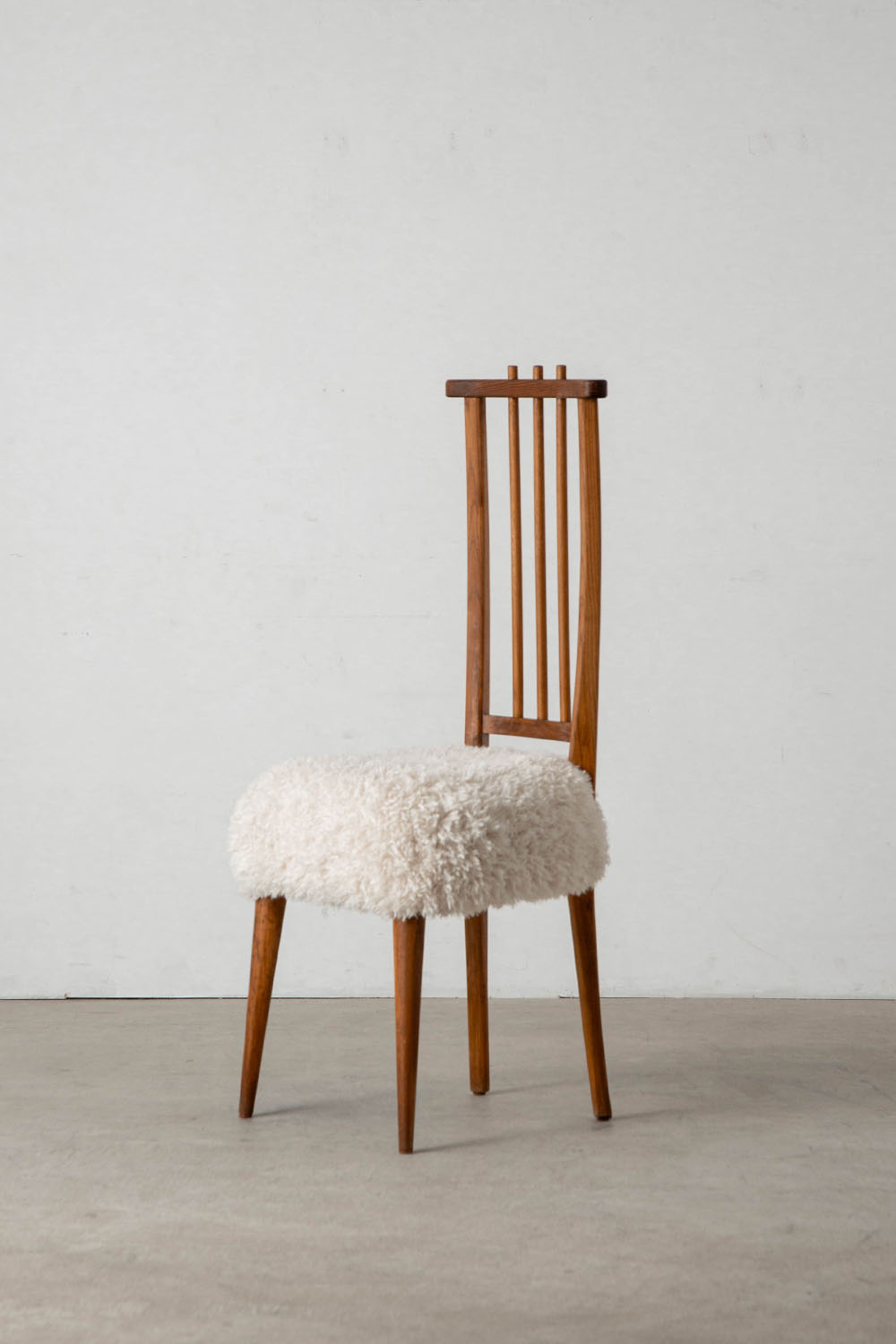 Dining Chair in Wood and Sheepskin