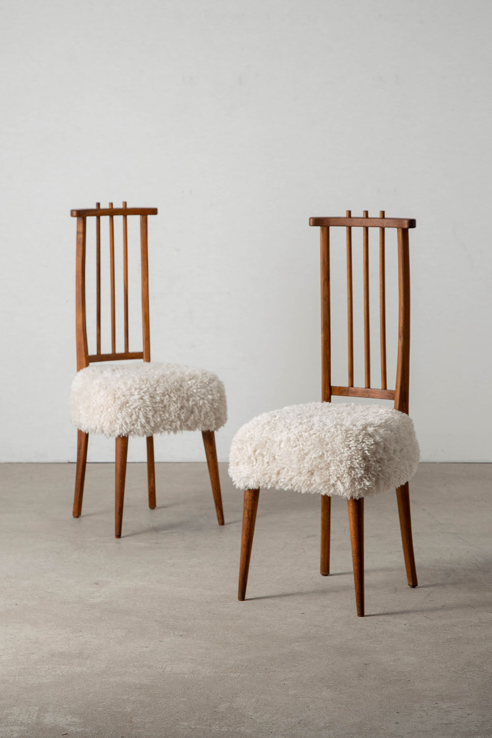 Dining Chair in Wood and Sheepskin