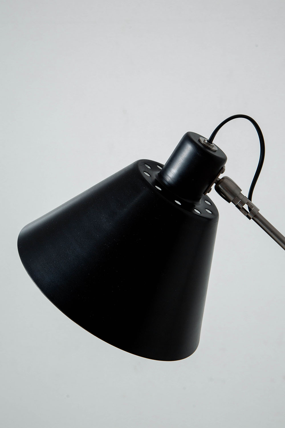 Magneto Floor Lamp by Henk Fillekes for Pastoe in Aluminum