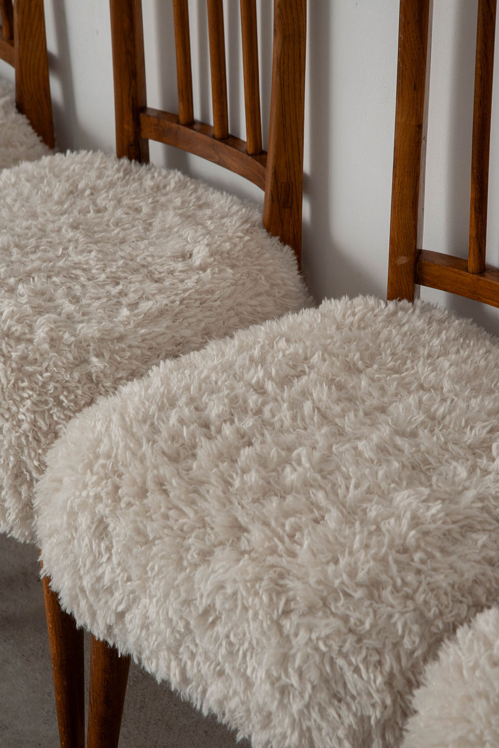 Dining Chair in Wood and Sheepskin