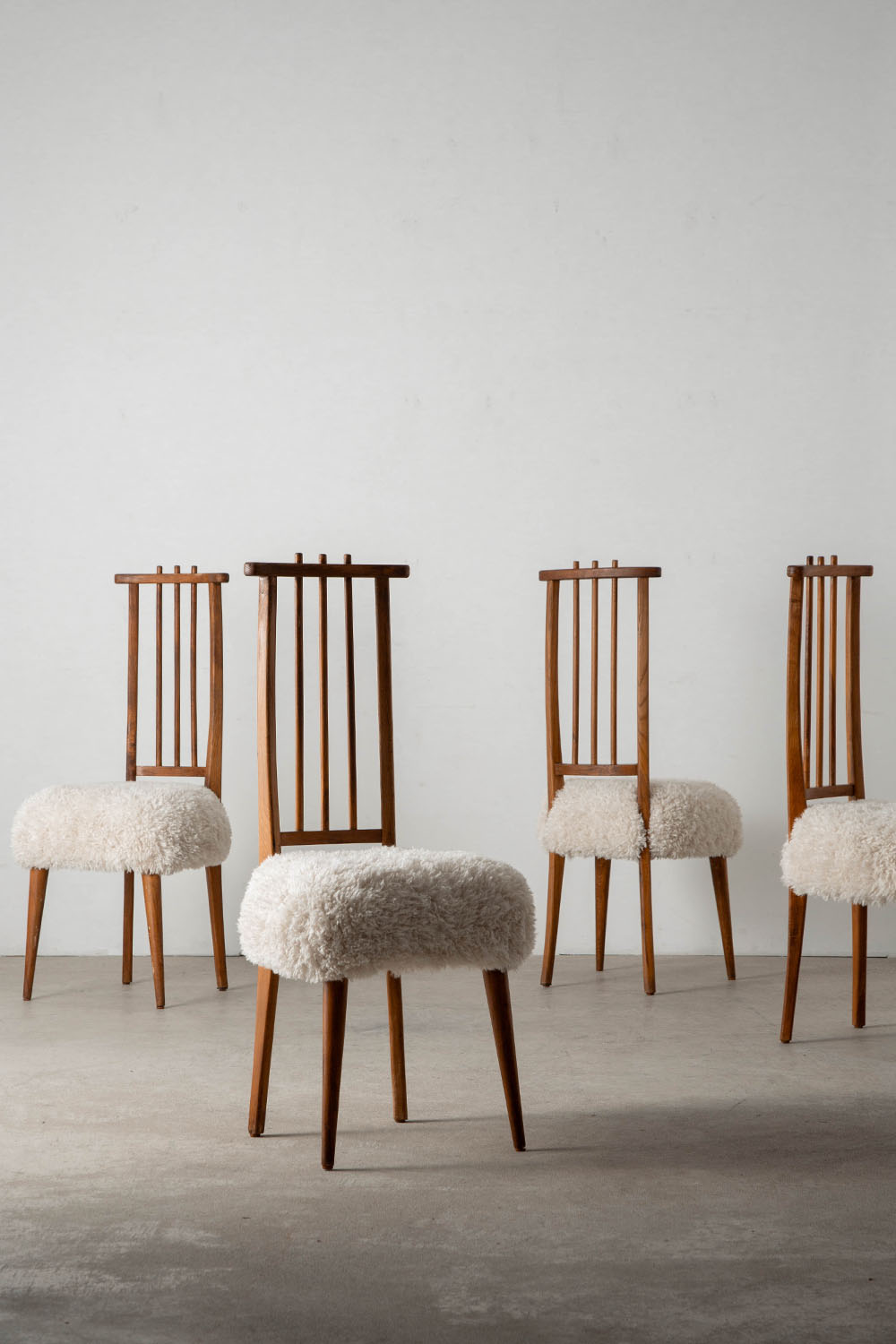 Dining Chair in Wood and Sheepskin