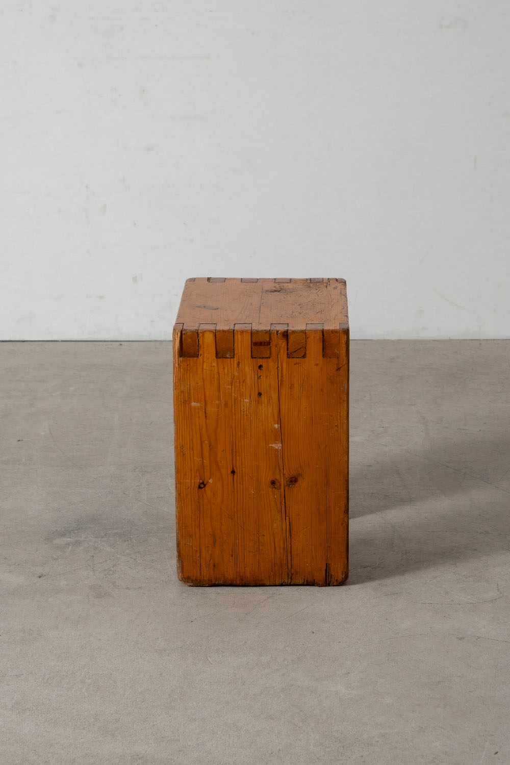Stool in Wood