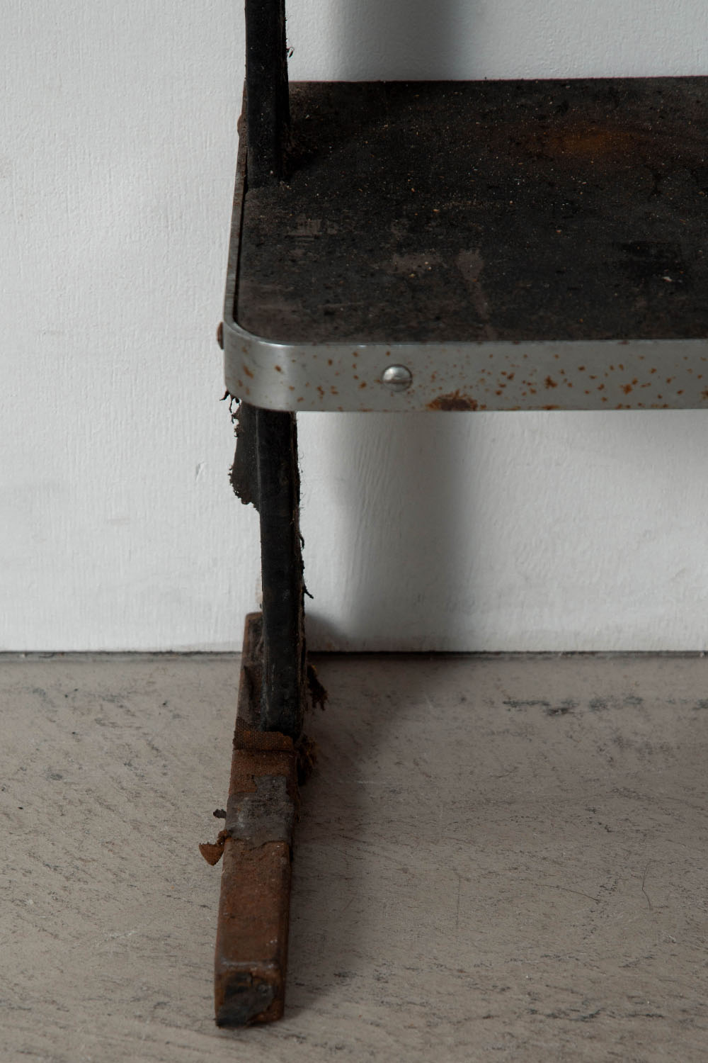 Industrial Shelf in Steel and Wood