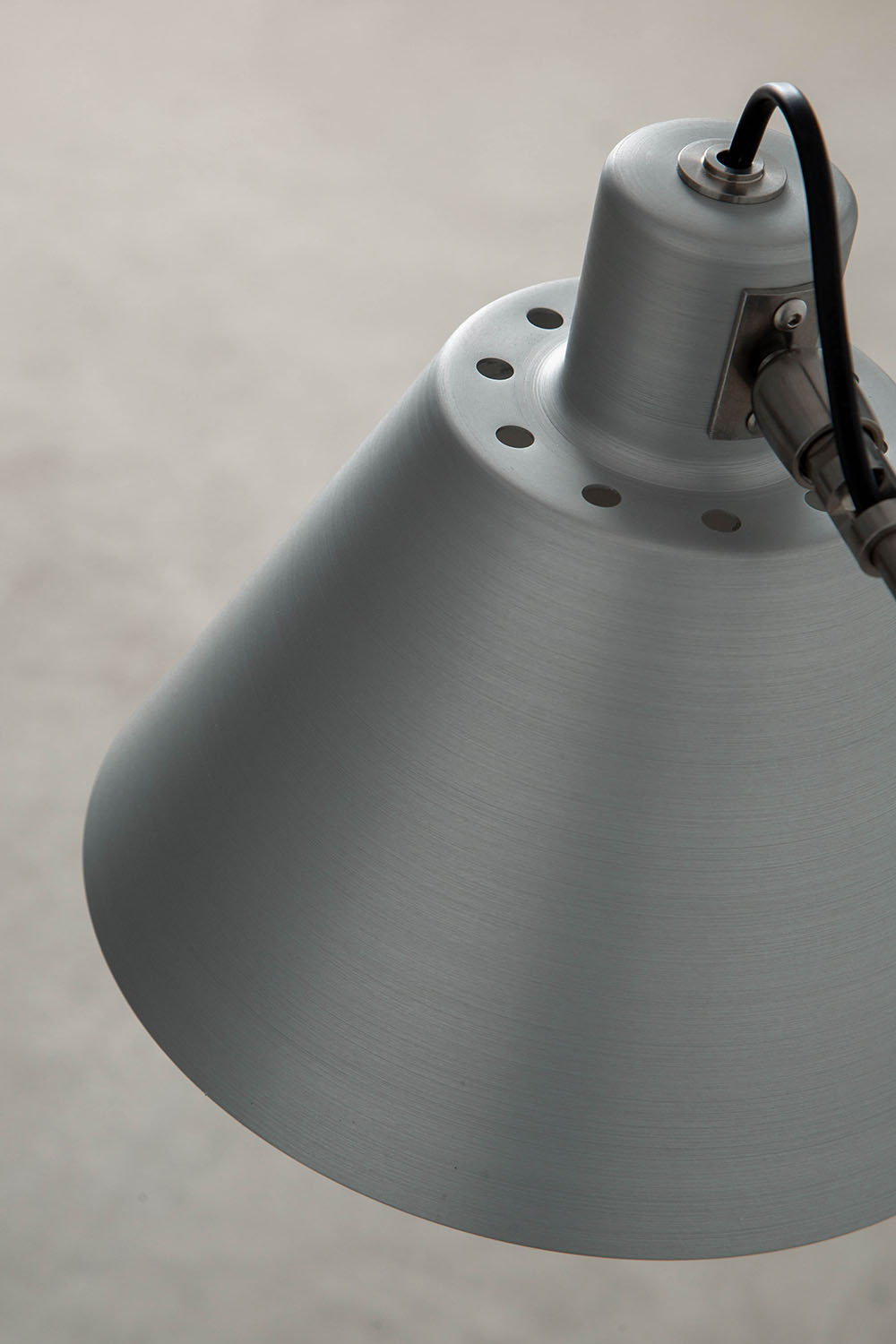 Magneto Floor Lamp by Henk Fillekes for Pastoe in Aluminum