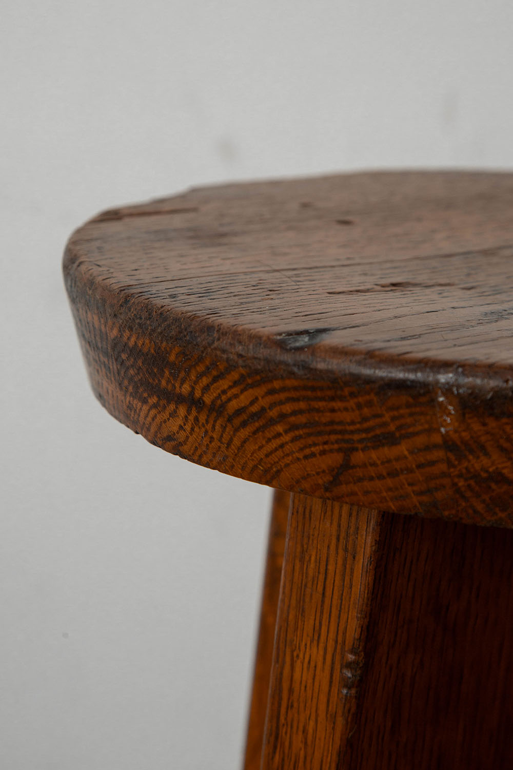 Stool in Wood