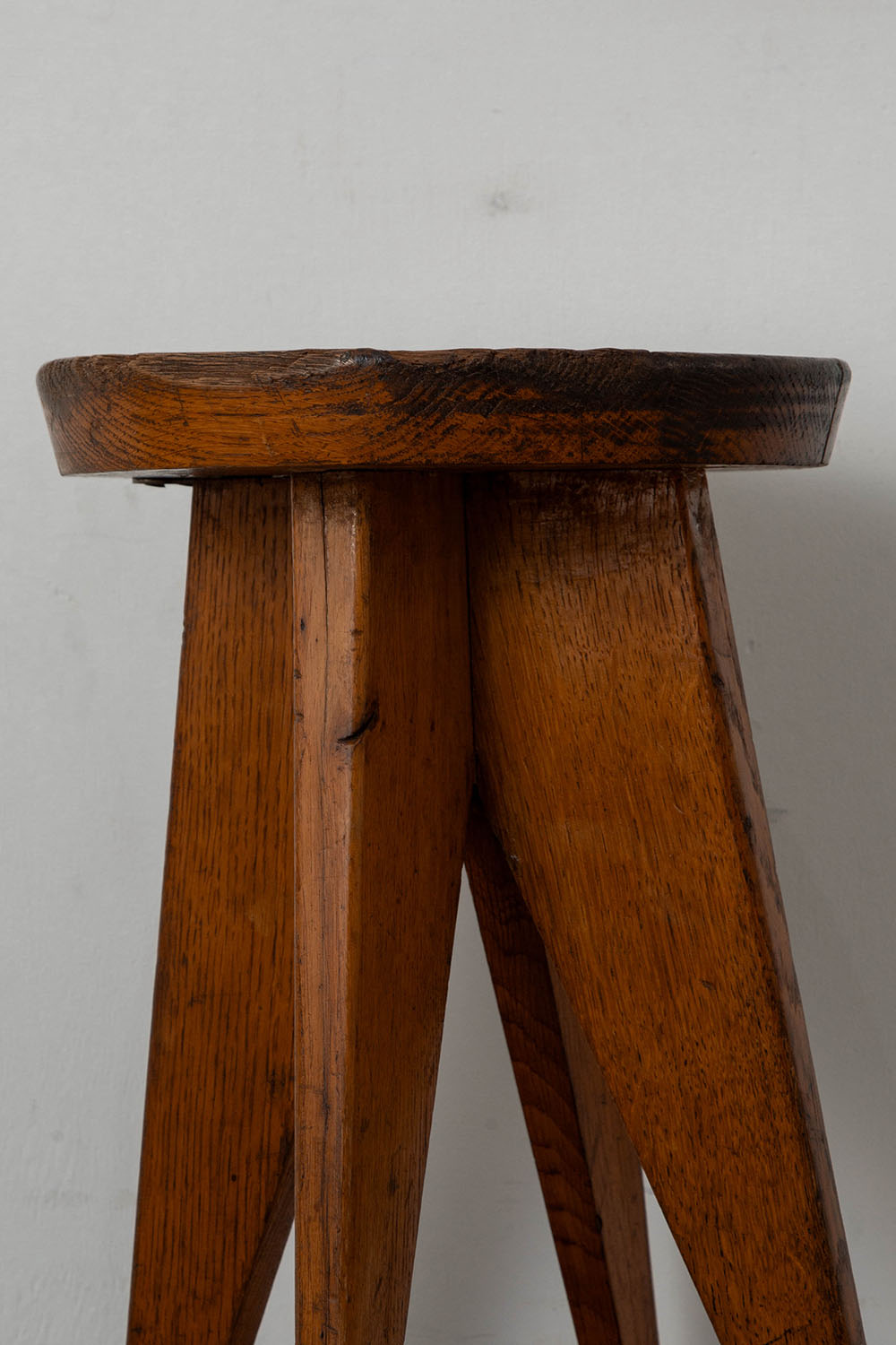 Stool in Wood