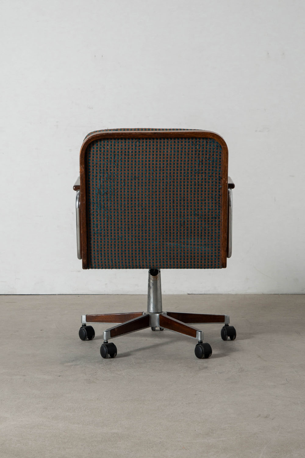 Office Chair for AG Barcelona in Fabric , Chrome and Wood