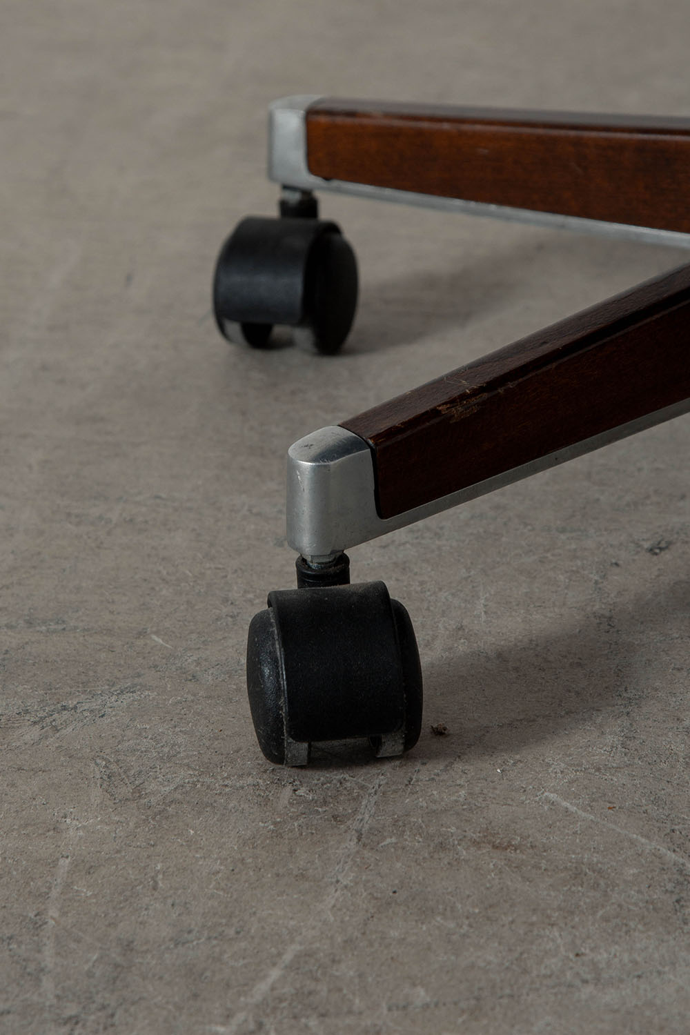 Office Chair for AG Barcelona in Fabric , Chrome and Wood