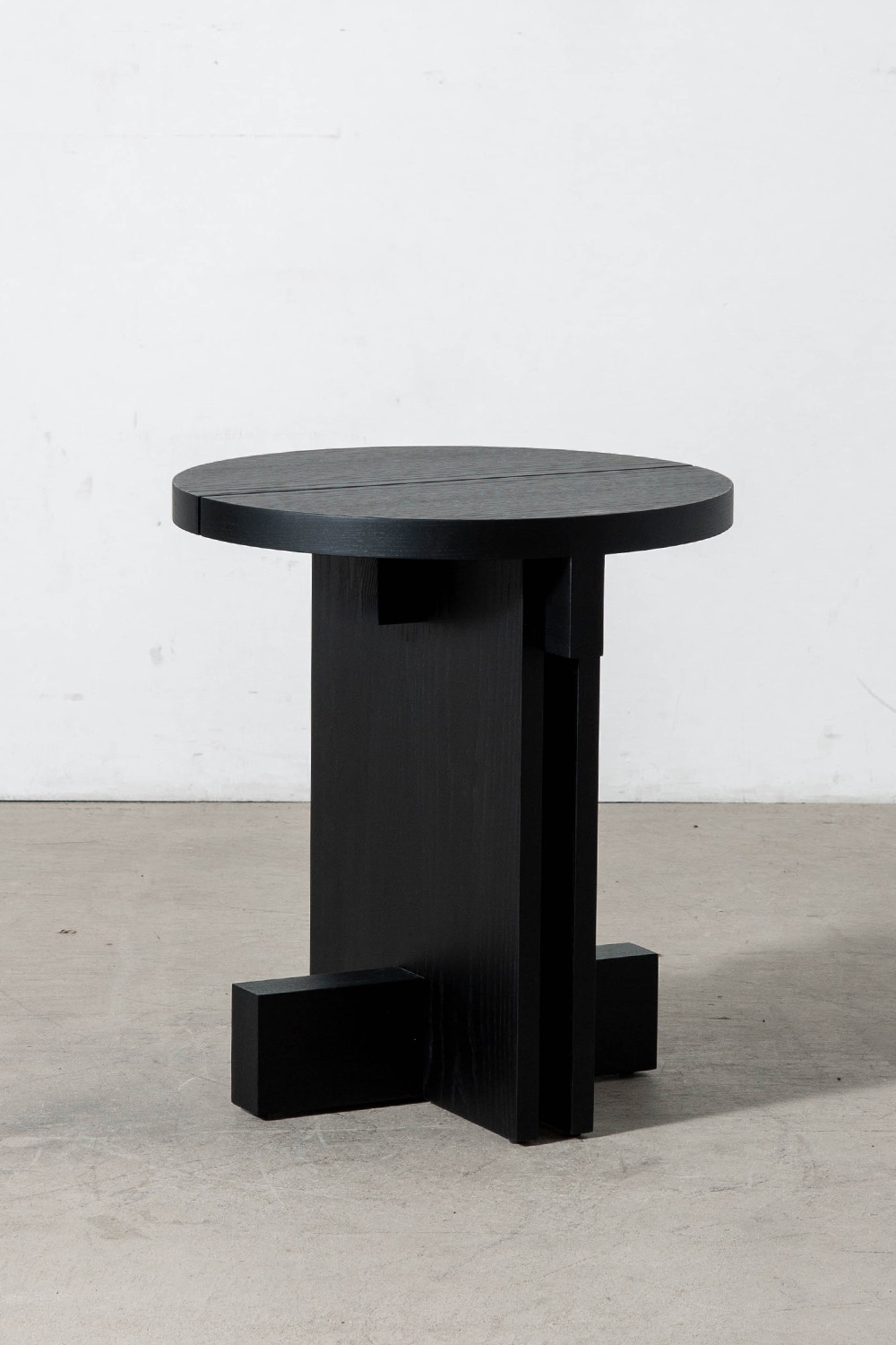 Rak Side Table φ45 by Francesc Rifé for Kendo in Black Ash