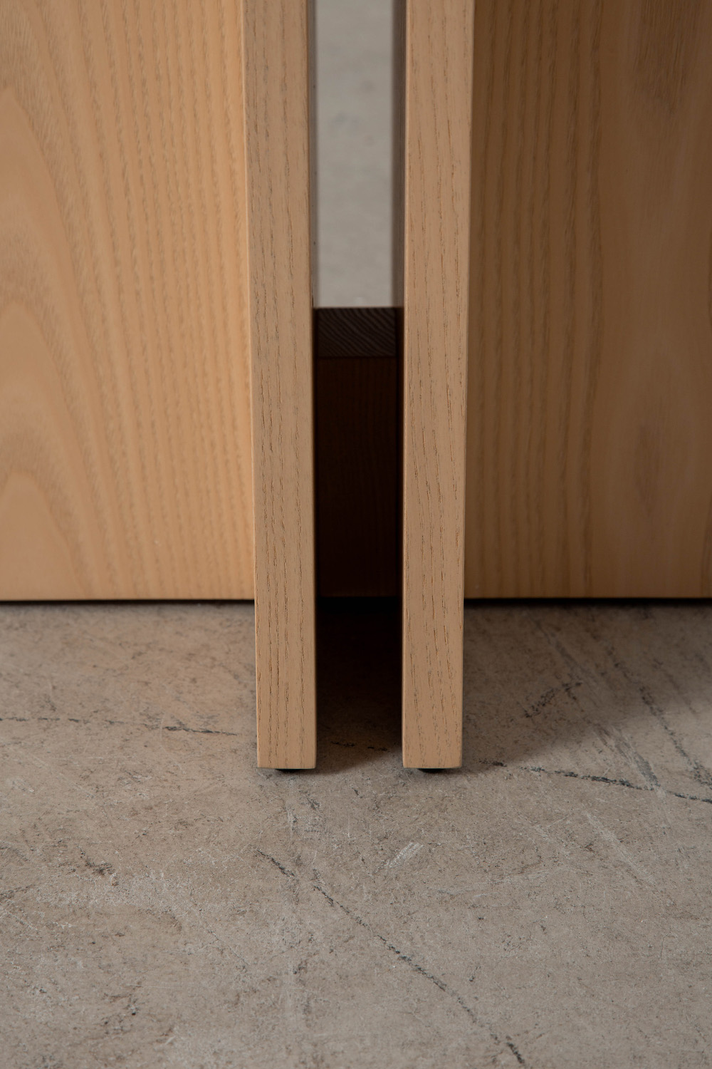 Rak Round Stool by Francesc Rifé for Kendo in Natural Ash