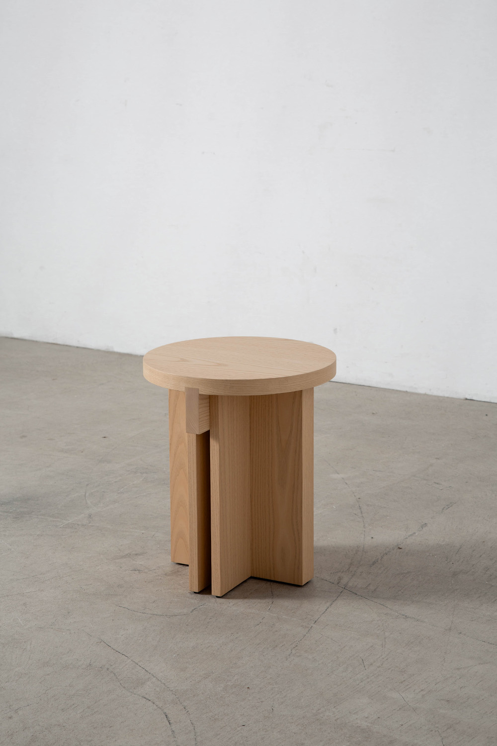 Rak Round Stool by Francesc Rifé for Kendo in Natural Ash