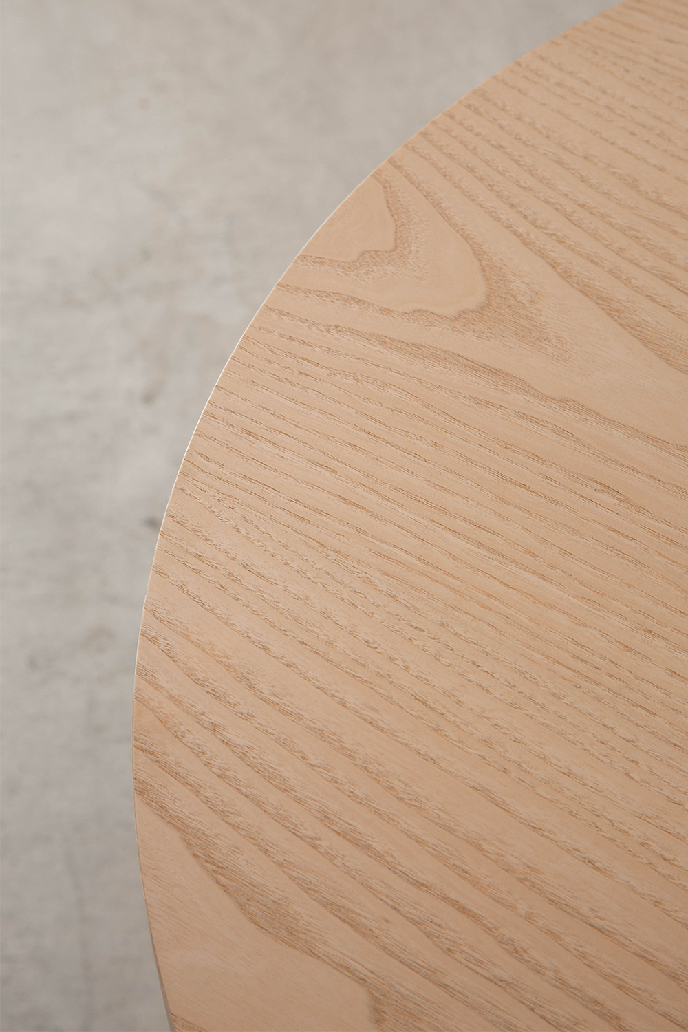 Rak Bistro Table φ80 by Francesc Rifé for Kendo in Natural Ash