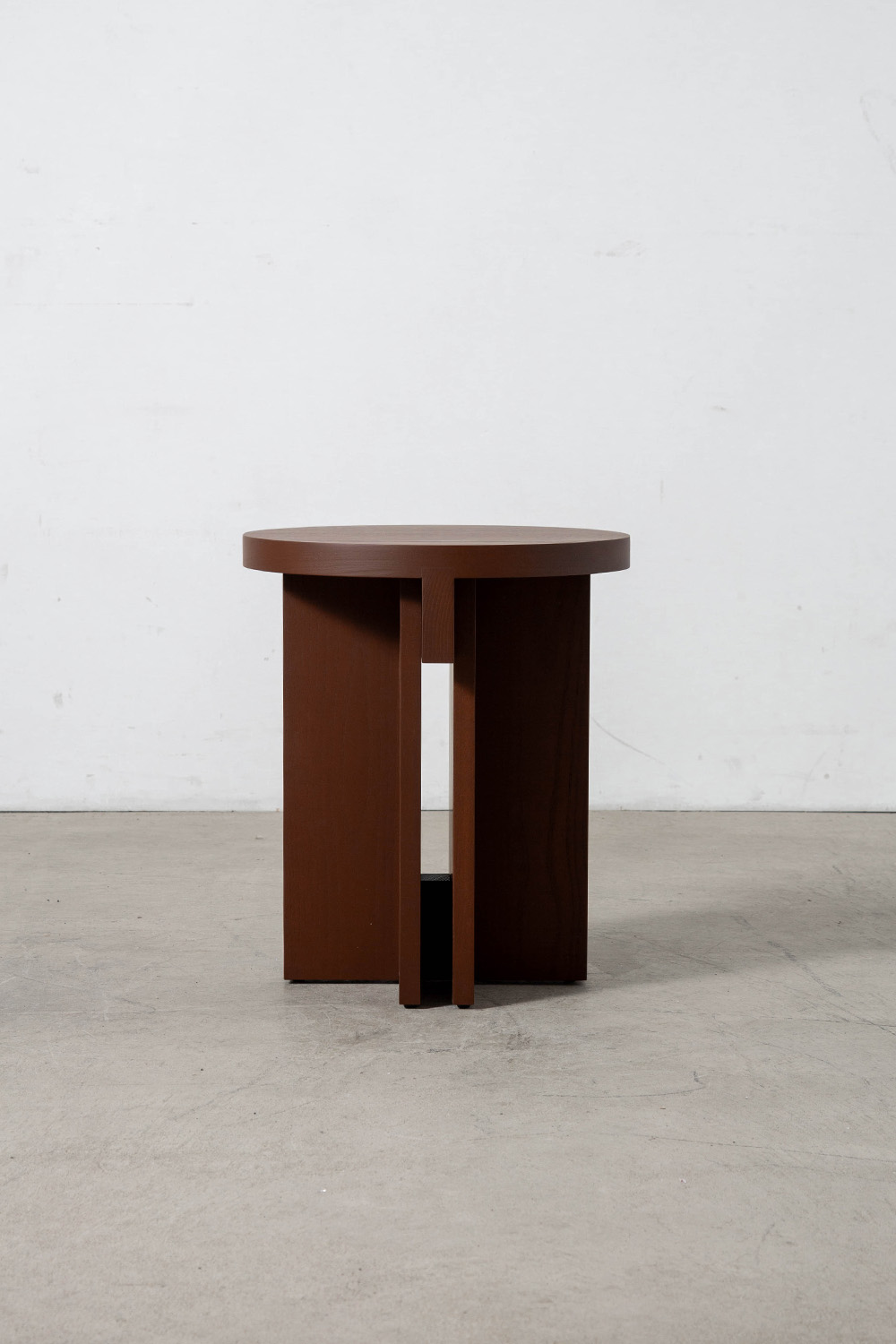 Rak Round Stool by Francesc Rifé for Kendo in Burgundy Ash