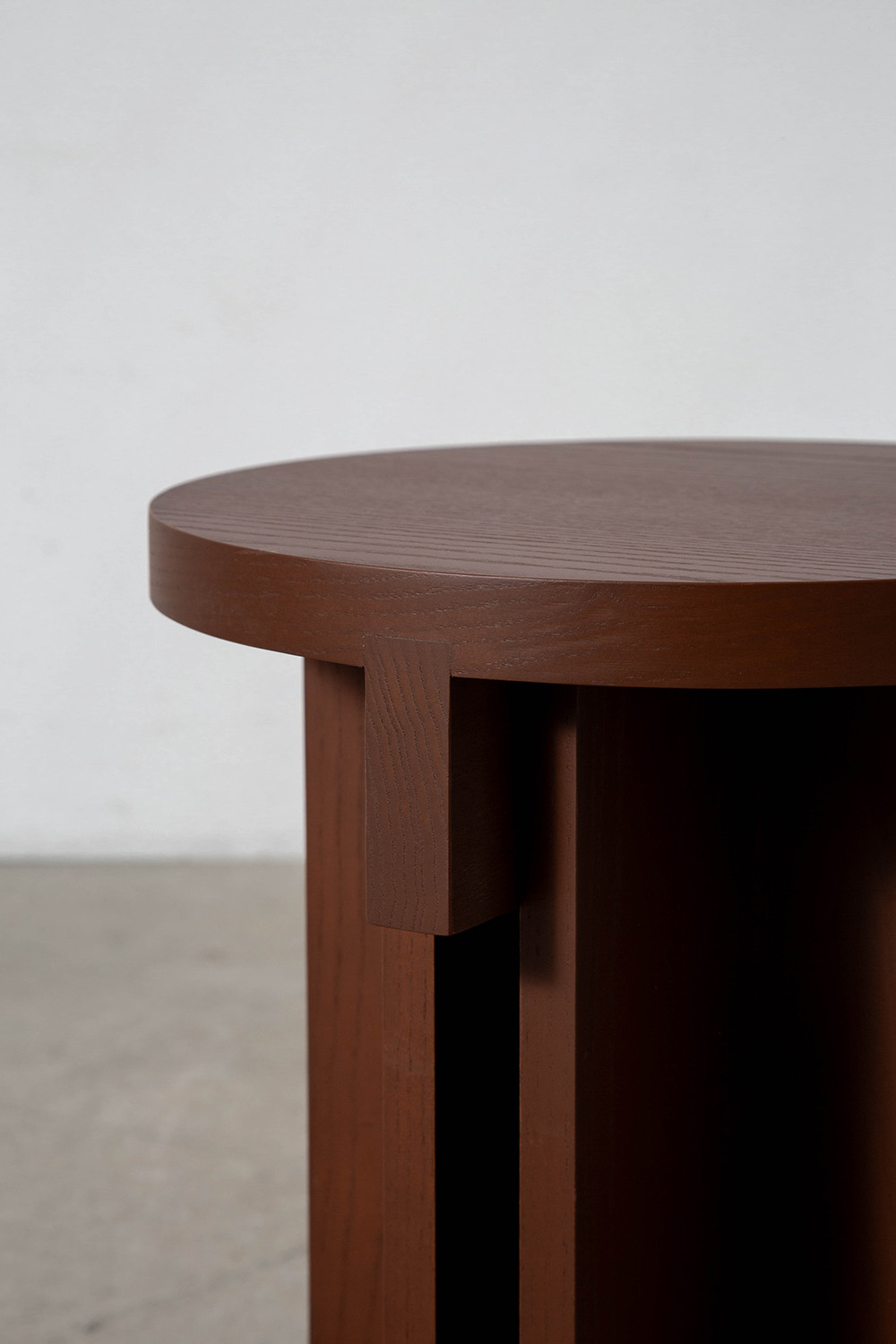 Rak Round Stool by Francesc Rifé for Kendo in Burgundy Ash