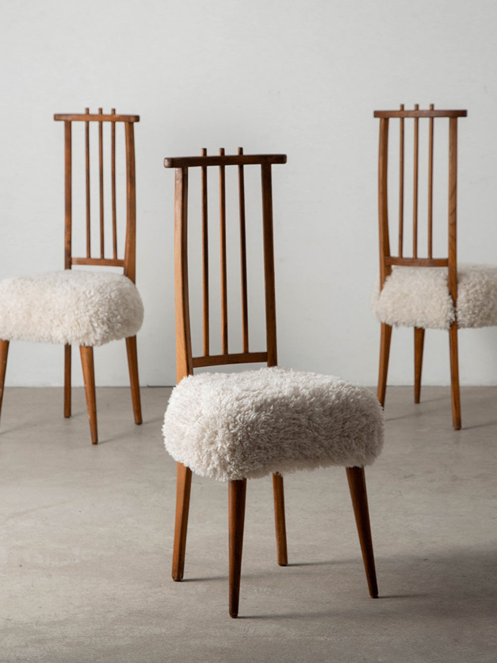 Dining Chair in Wood and Sheepskin