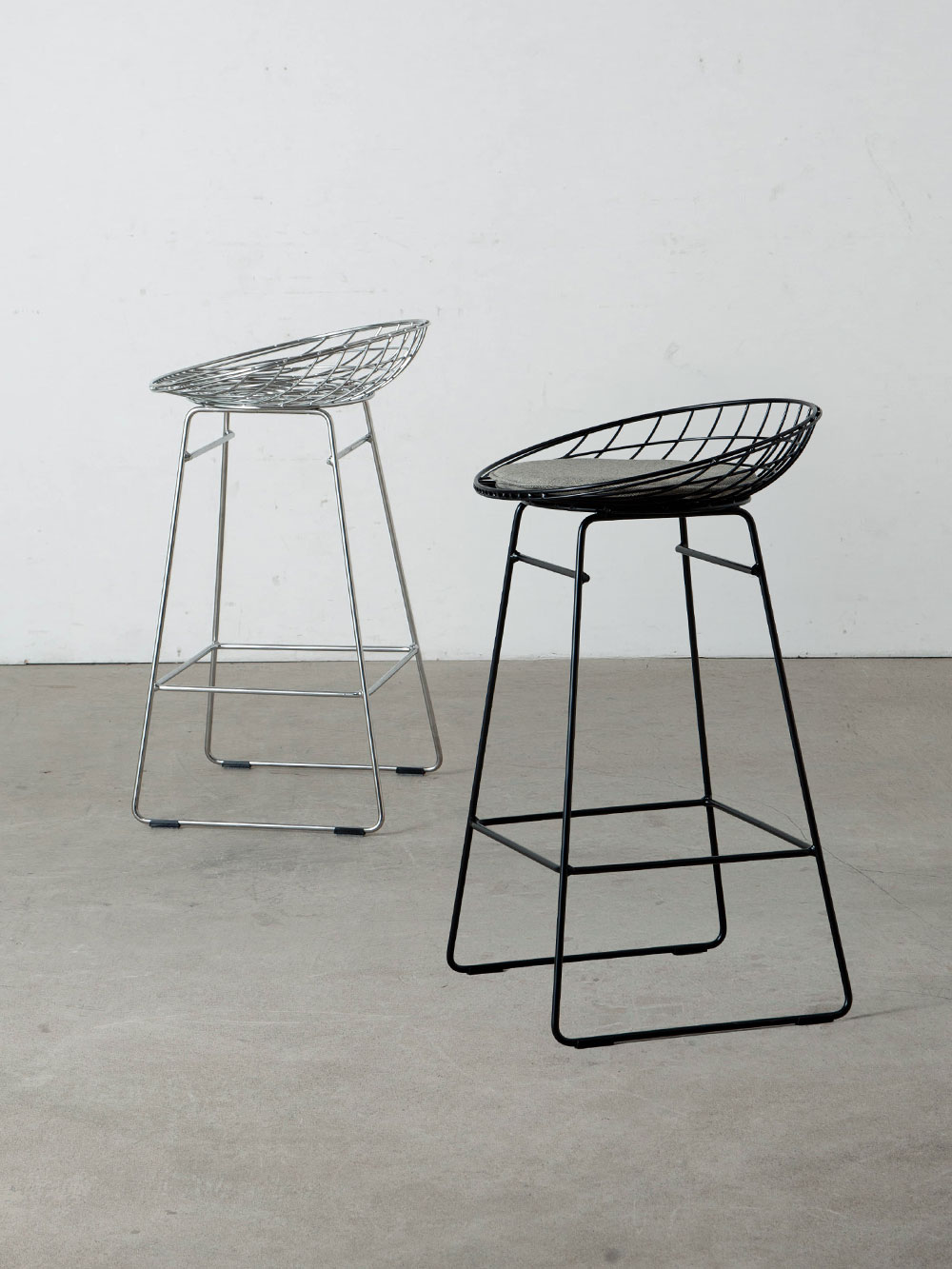 Wire Bar Stool by Cees Braakman for Pastoe in Steel , Chrome