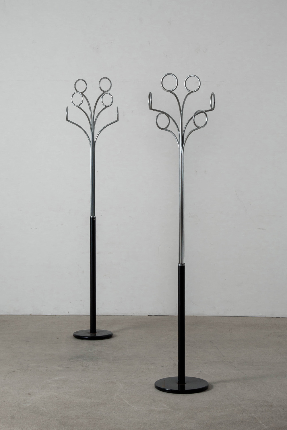 Cedro Coat Rack by Tomás Díaz Magro for Fase in Chrome